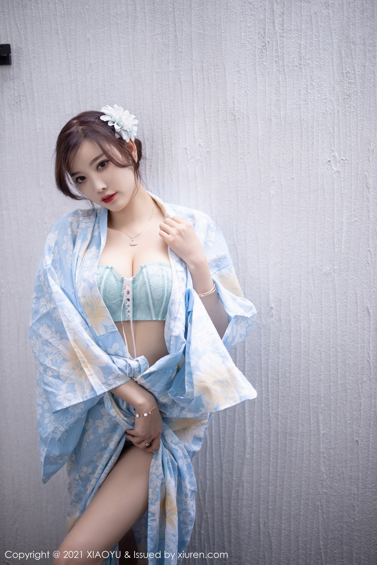 jpxgyw.com[XiaoYu画语界]Vol.482_女神杨晨晨sugar厦门旅拍户外日式和服系列半脱撩人诱惑写真80P