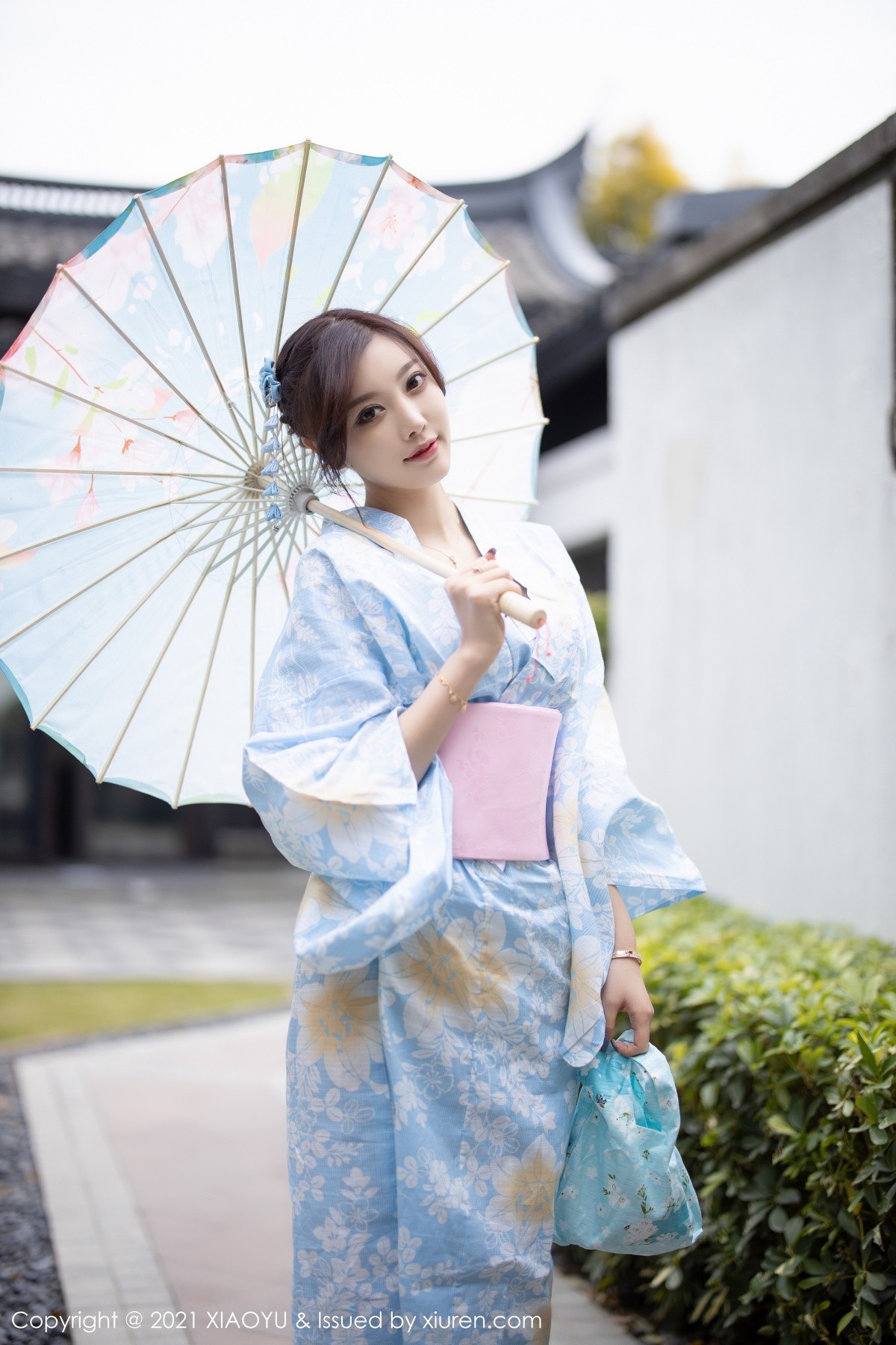 jpxgyw.com[XiaoYu画语界]Vol.482_女神杨晨晨sugar厦门旅拍户外日式和服系列半脱撩人诱惑写真80P