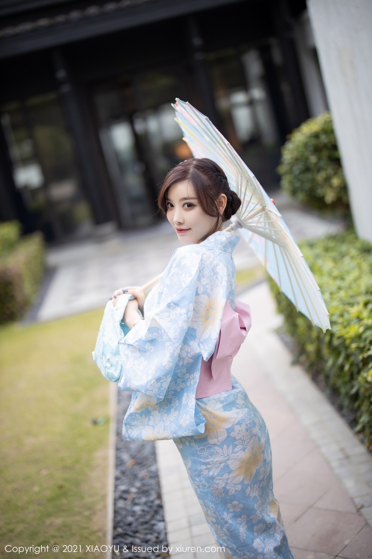 jpxgyw.com[XiaoYu画语界]Vol.482_女神杨晨晨sugar厦门旅拍户外日式和服系列半脱撩人诱惑写真80P