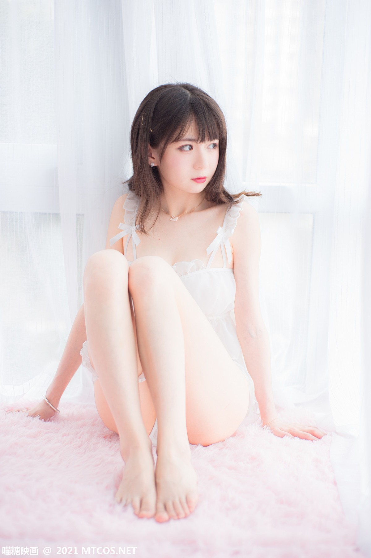 jpxgyw.com[喵糖映画]Vol.351_白色薄纱内衣美女私房彩色波波池秀完美身材撩人诱惑写真22P