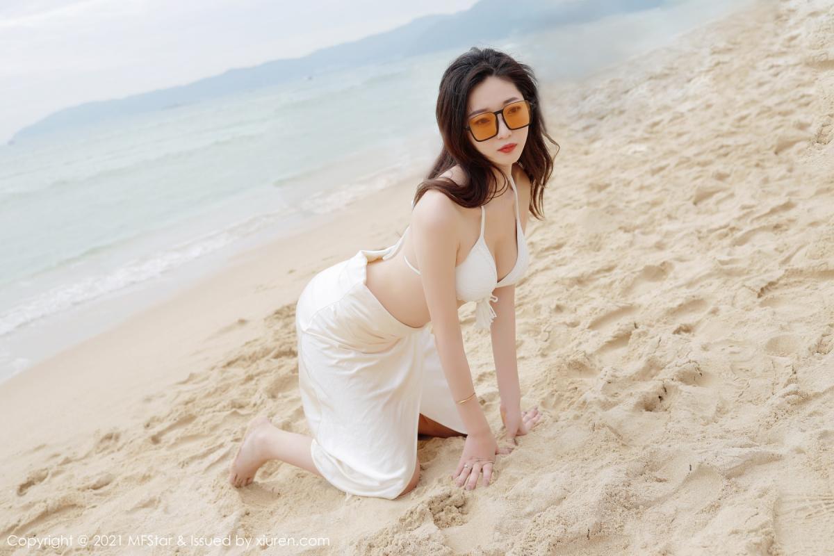 jpxgyw.com[MFStar模范学院]Vol.464_嫩模安琪Yee三亚旅拍海边沙滩白色比基尼秀完美身材诱惑写真51P