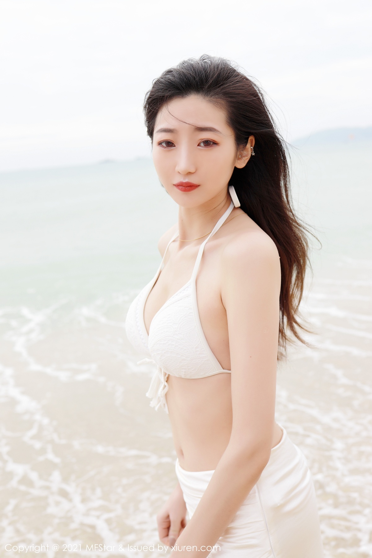 jpxgyw.com[MFStar模范学院]Vol.464_嫩模安琪Yee三亚旅拍海边沙滩白色比基尼秀完美身材诱惑写真51P