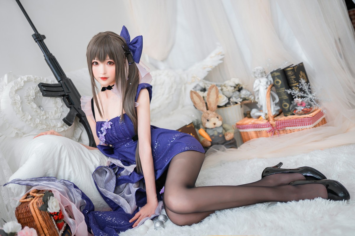 jpxgyw.com[喵糖映画]Vol.354_蓝裙蝶美女私房Cosplay主题性感黑丝裤袜秀美腿撩人诱惑写真20P