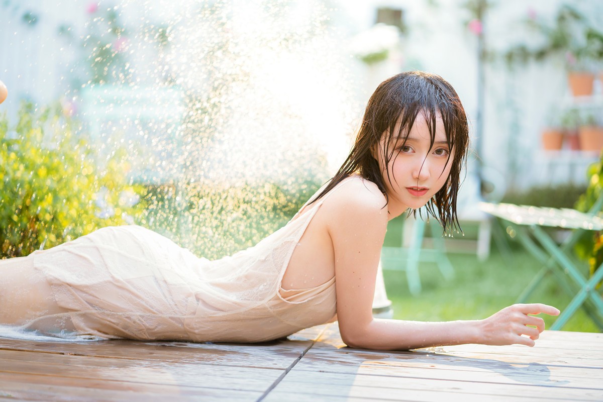 jpxgyw.com[喵糖映画]Vol.355_短发美女户外性感吊带连身裙秀白嫩肌肤湿身撩人诱惑写真35P