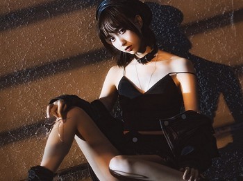 Vol.362_短发青春美女户外黑色吊带配黑短裙秀白皙美腿迷人骚扰写真30P