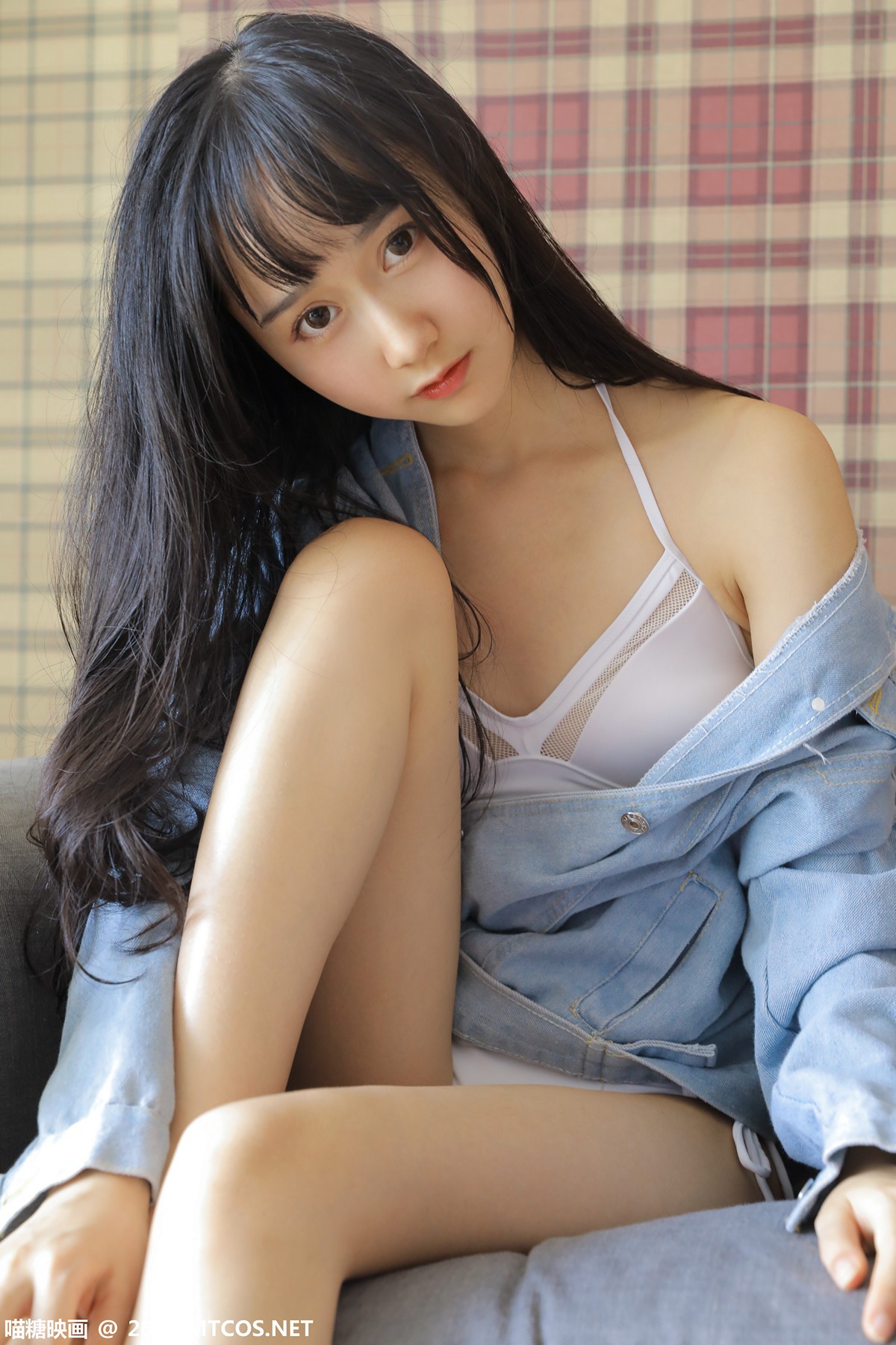 jpxgyw.com[喵糖映画]Vol.363_秀发小美女私房脱牛仔服露性感白色内衣秀完美身材诱惑写真20P