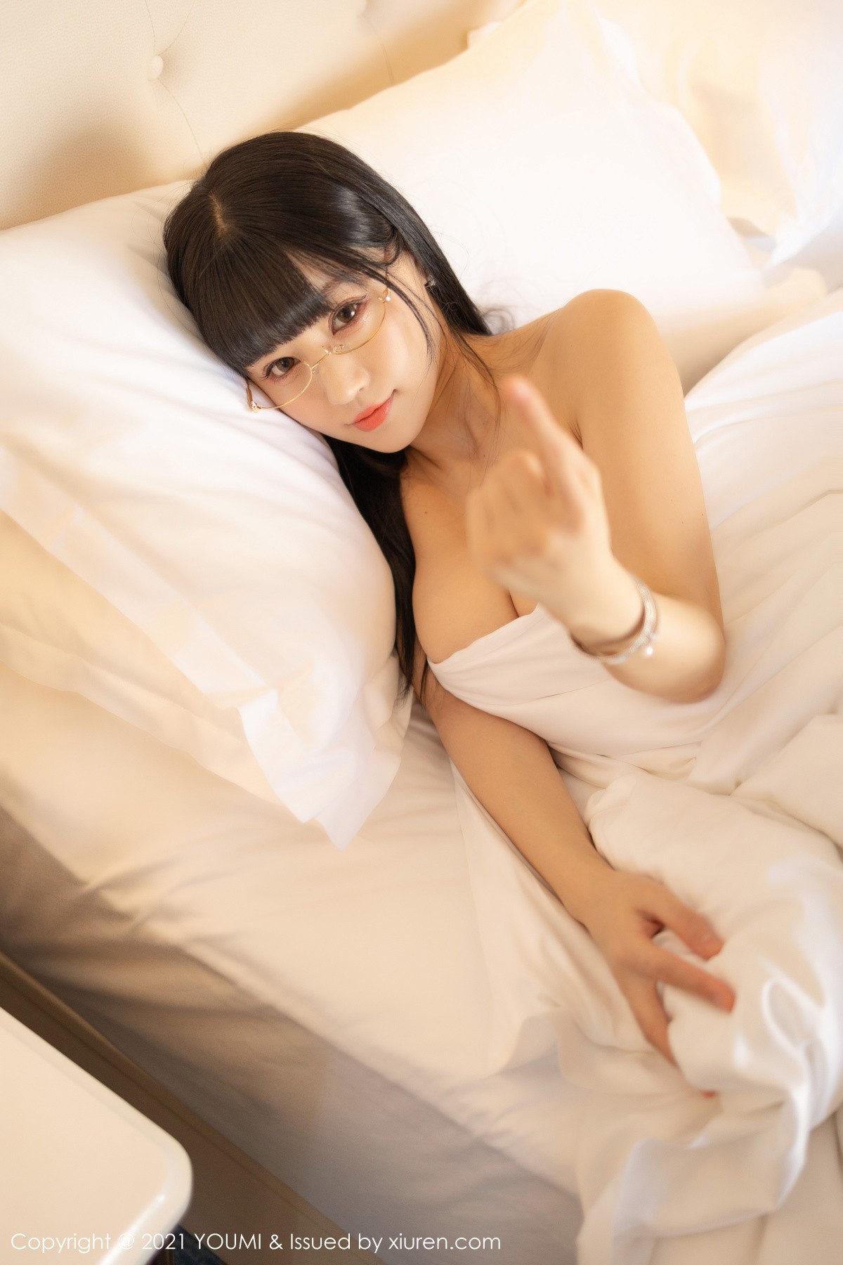 jpxgmn.cc[YouMi尤蜜荟]Vol.617_女神朱可儿Flower厦门旅拍应聘模特剧情主题半脱露豪乳诱惑写真58P