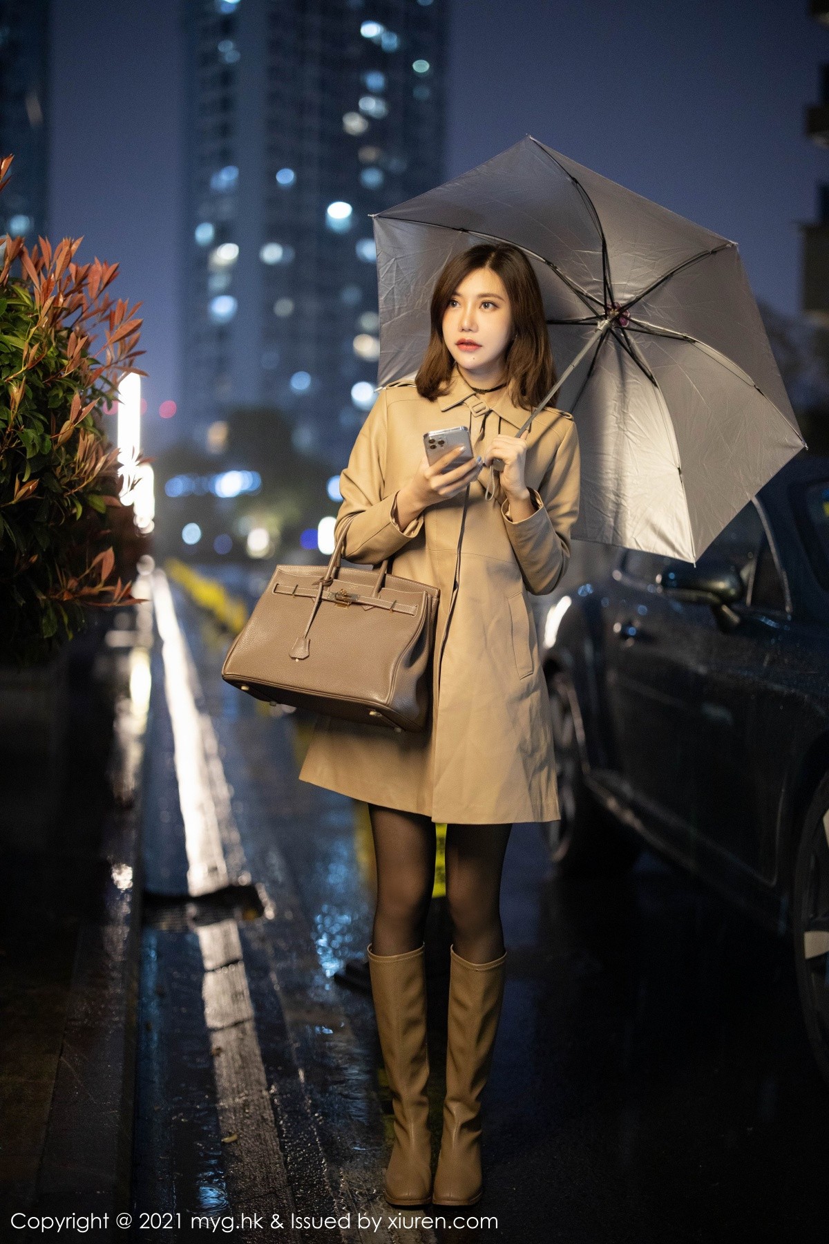 jpxgmn.cc[MyGirl美媛馆]Vol.500_女神绮里嘉Carina雨夜打车主题黑色内衣配黑丝吊袜诱惑写真68P