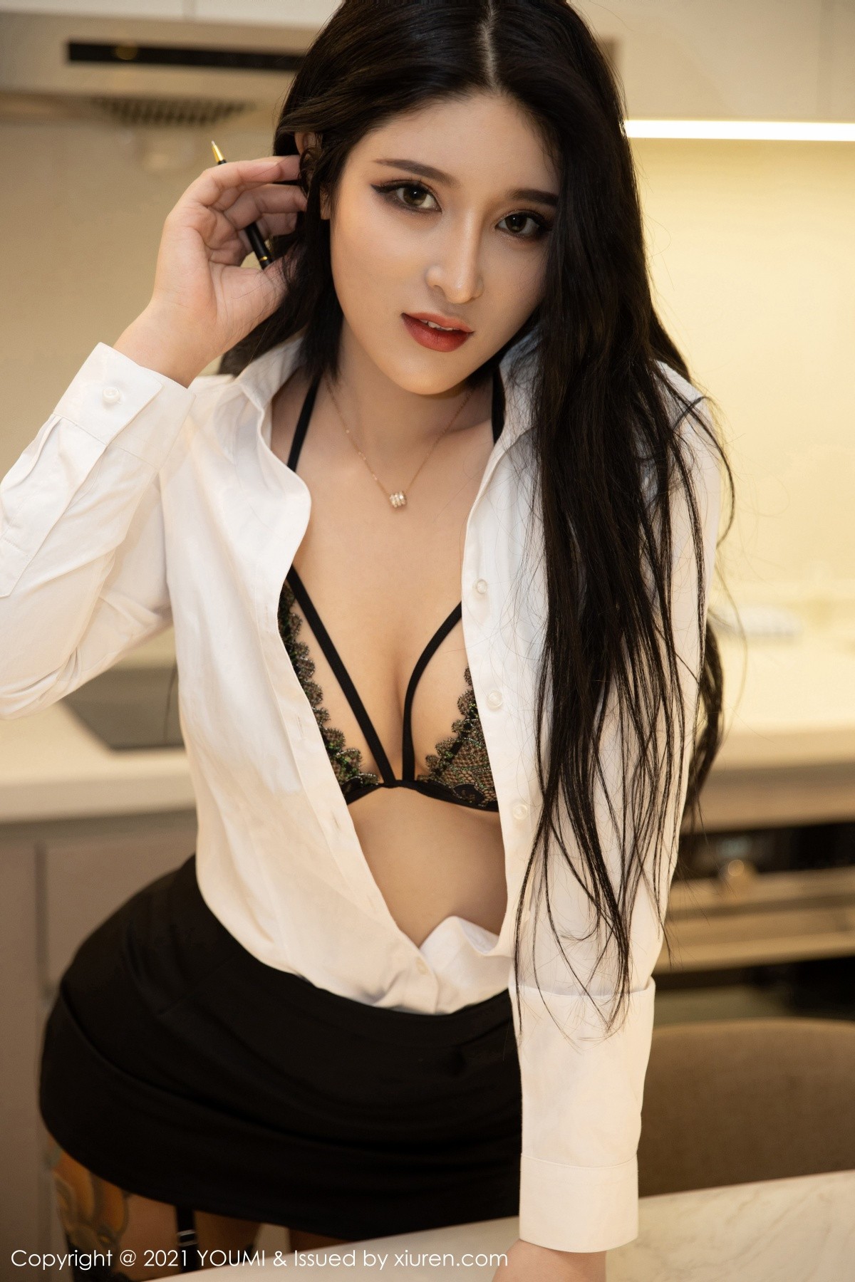 jpxgmn.cc[YouMi尤蜜荟]Vol.618_嫩模姝姝不是妹妹私房半脱露黑色内衣蕾丝吊袜完美诱惑写真40P
