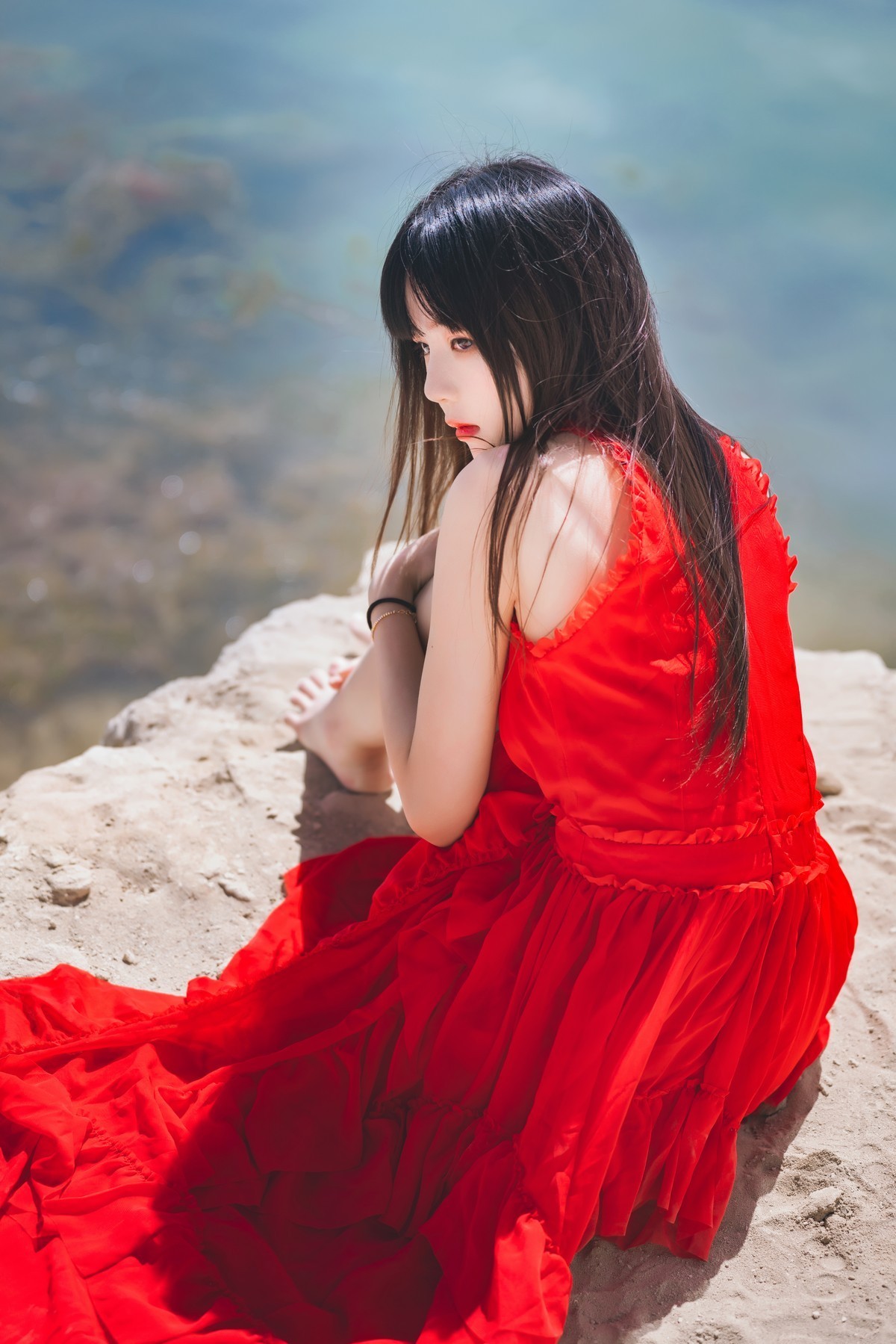 jpxgmn.cc[喵糖映画]Vol.372_秀发美少女海边飘逸红色长裙秀完美身材清爽迷人写真25P