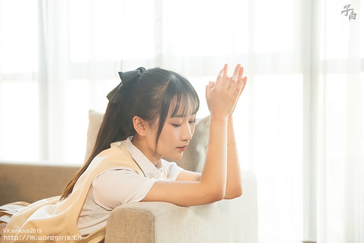 jpxgmn.cc[Toutiao头条女神]No.863_嫩模婴宁清纯少女主题私房性感百褶裙秀白嫩美腿迷人写真32P