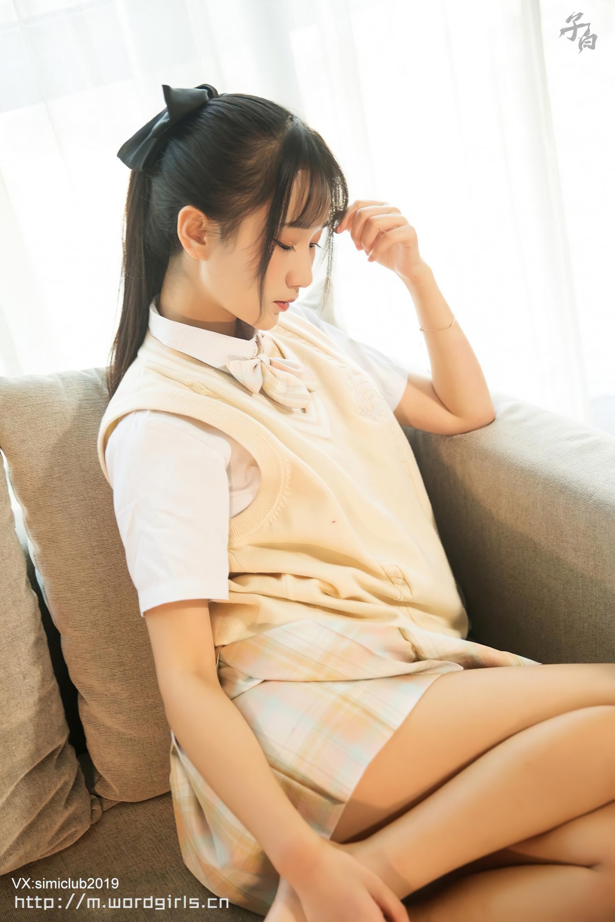 jpxgmn.cc[Toutiao头条女神]No.863_嫩模婴宁清纯少女主题私房性感百褶裙秀白嫩美腿迷人写真32P