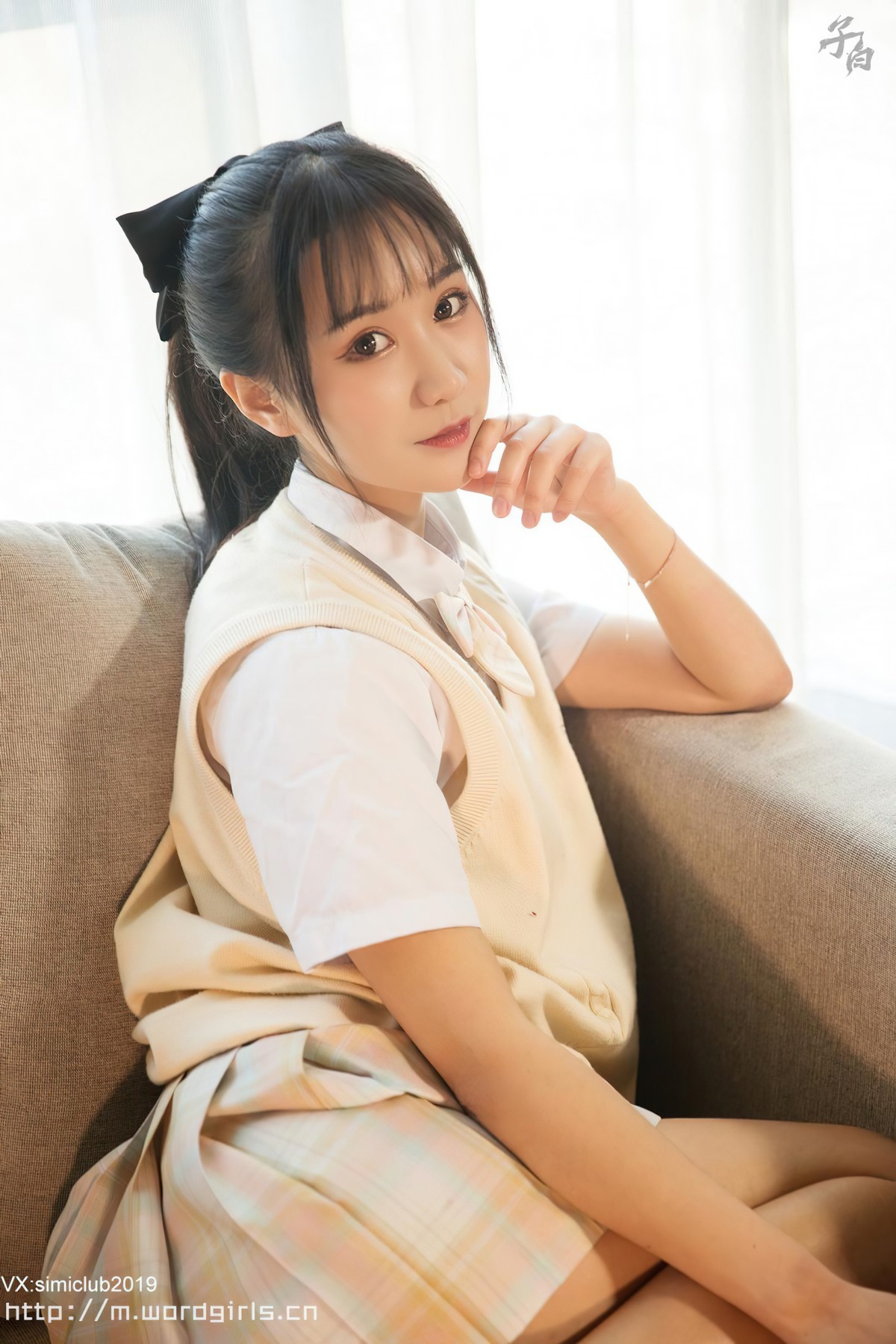 jpxgmn.cc[Toutiao头条女神]No.863_嫩模婴宁清纯少女主题私房性感百褶裙秀白嫩美腿迷人写真32P