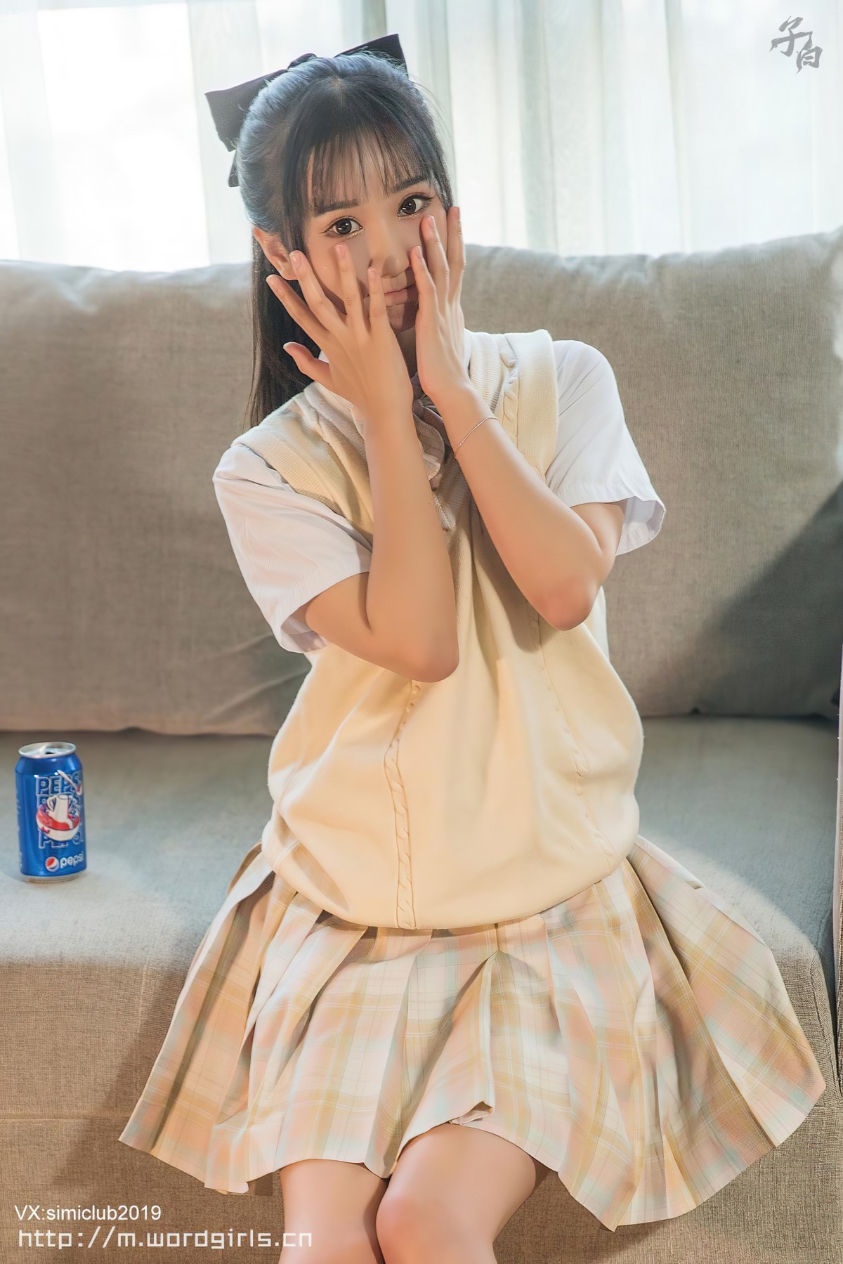 jpxgmn.cc[Toutiao头条女神]No.863_嫩模婴宁清纯少女主题私房性感百褶裙秀白嫩美腿迷人写真32P