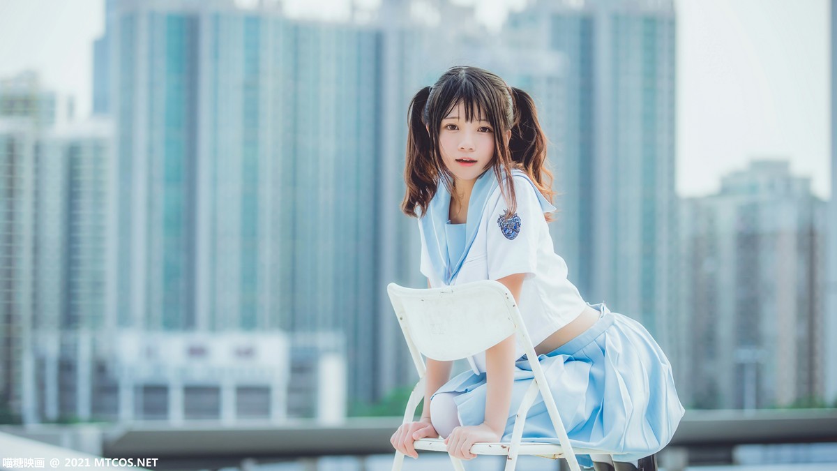 jpxgmn.cc[喵糖映画]Vol.374_双马尾美少女天台上性感女子高中生服饰配白丝袜迷人写真20P