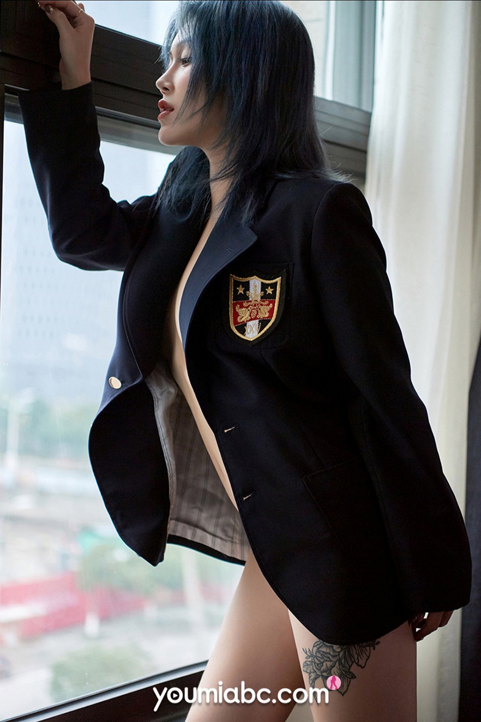 jpxgmn.cc[YouMi尤蜜]Vol.624_嫩模孙Amber私房脱黑色真空外套露豪乳翘臀火辣诱惑写真19P