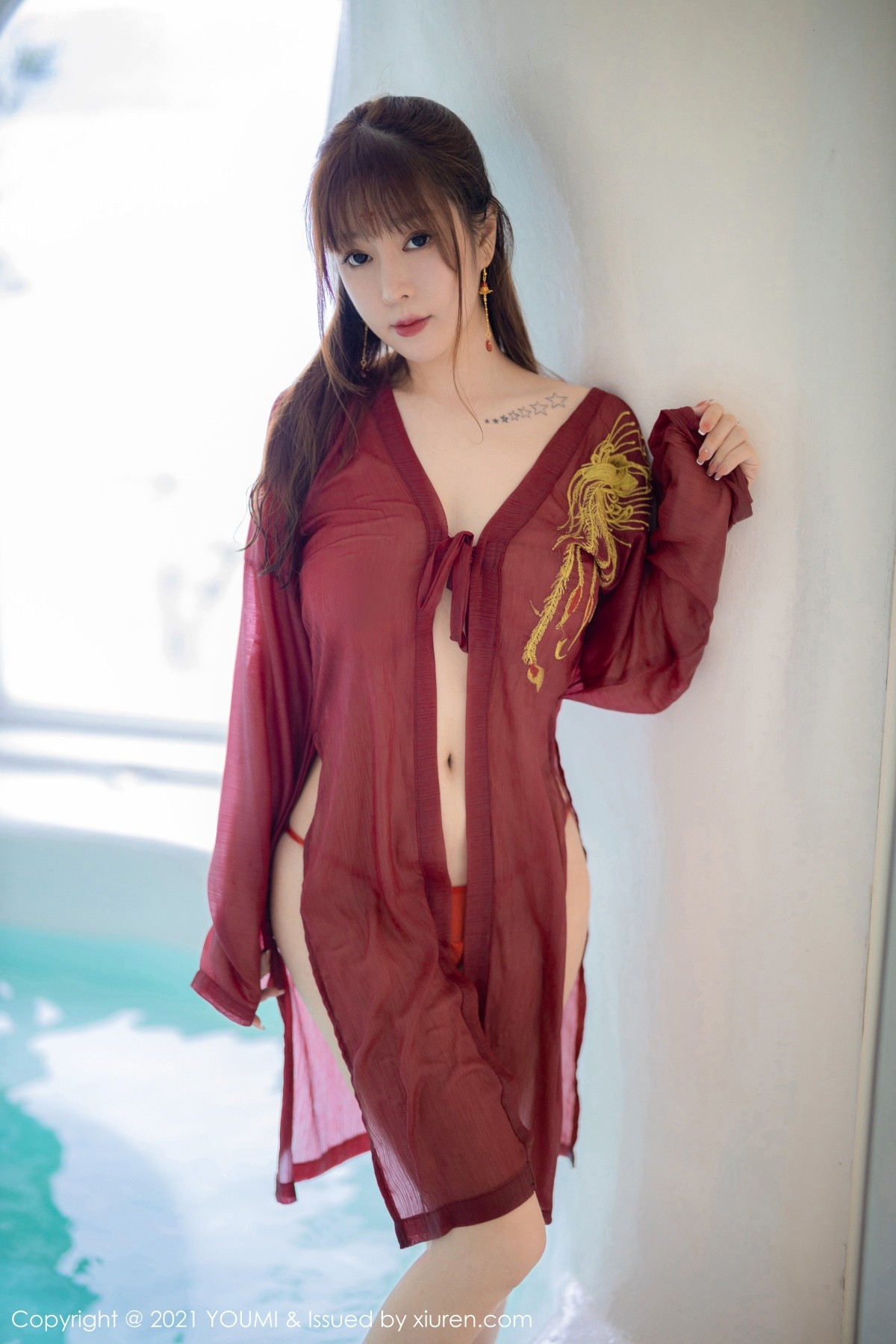 jpxgmn.cc[YouMi尤蜜荟]Vol.621_女神王雨纯大理旅拍异域风情服饰泳池里半脱撩人诱惑写真61P