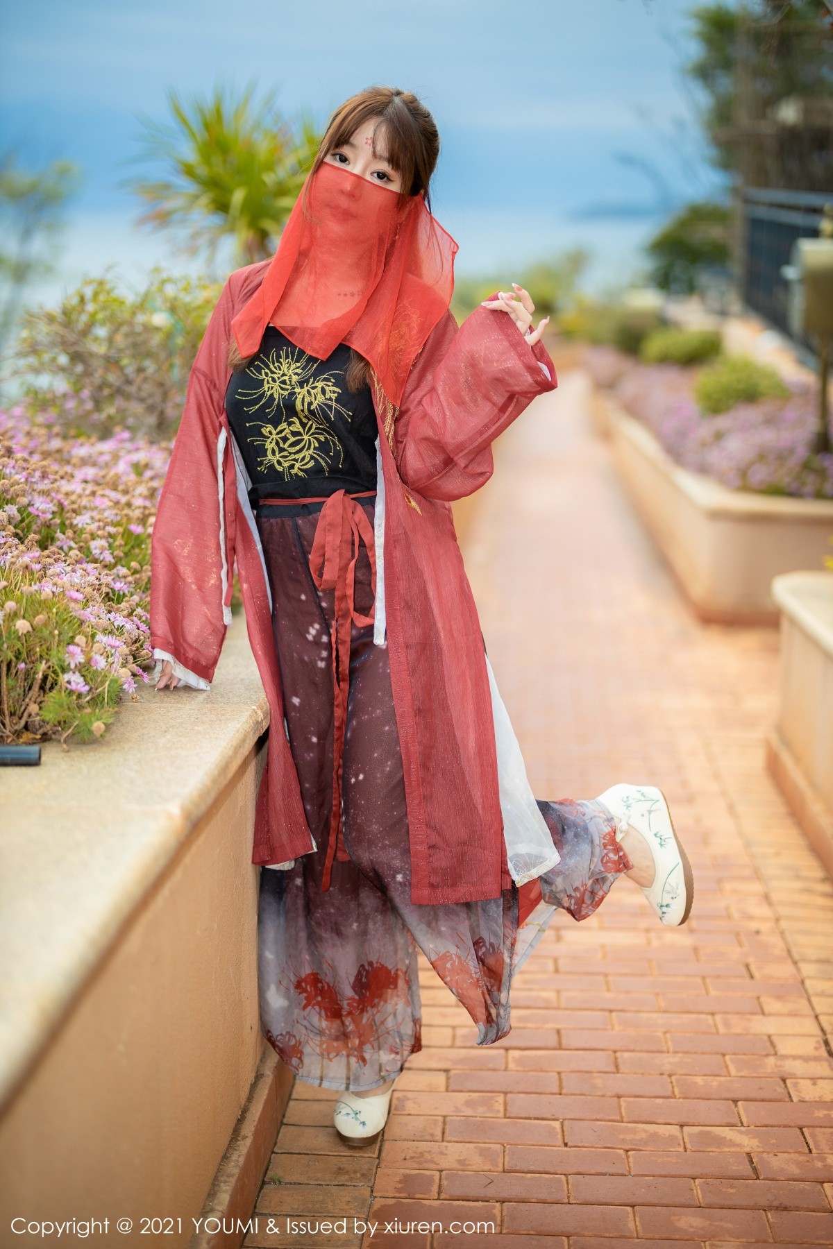 jpxgmn.cc[YouMi尤蜜荟]Vol.621_女神王雨纯大理旅拍异域风情服饰泳池里半脱撩人诱惑写真61P