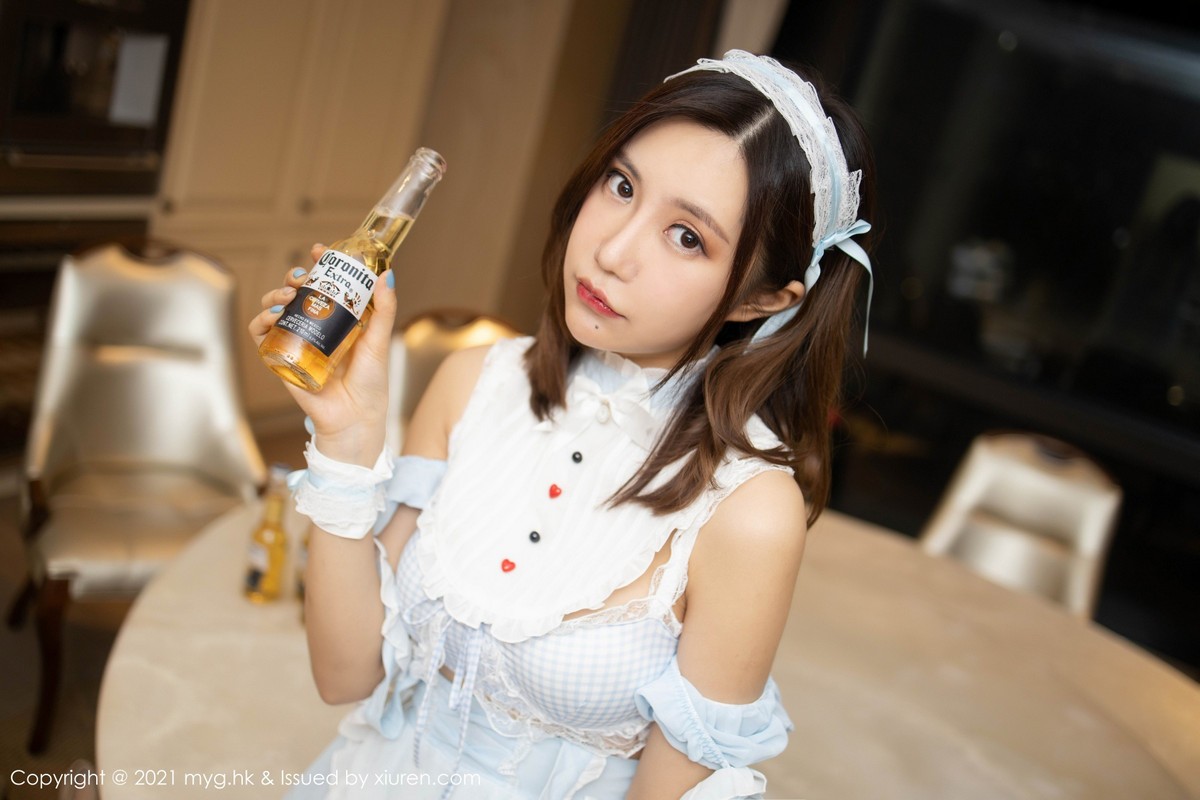 jpxgmn.cc[MyGirl美媛馆]Vol.504_女神绮里嘉Carina白色格子女仆装配白丝网袜极致魅惑写真70P