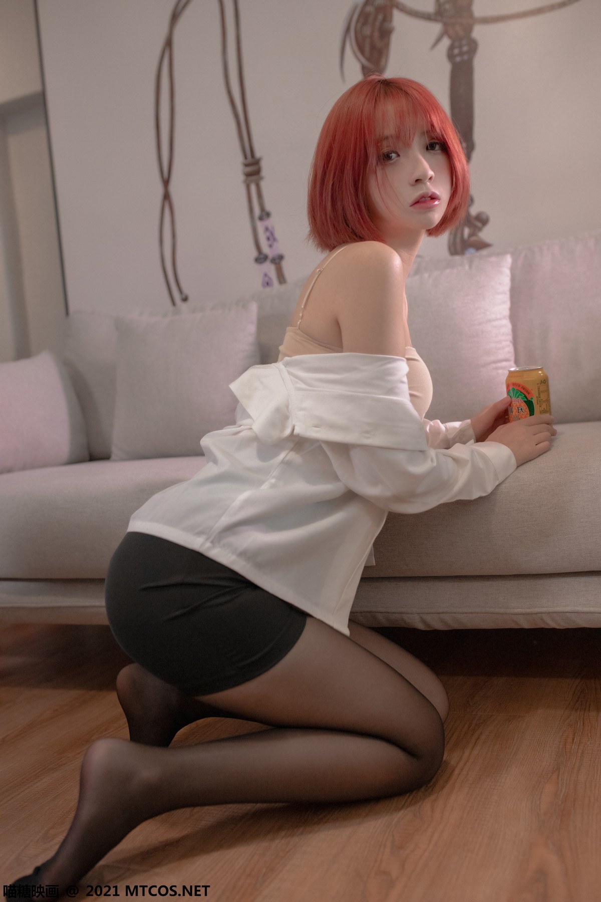 jpxgmn.cc[喵糖映画]Vol.379_白衬衣美少女私房性感黑短裙配黑丝裤袜秀美腿迷人诱惑写真26P