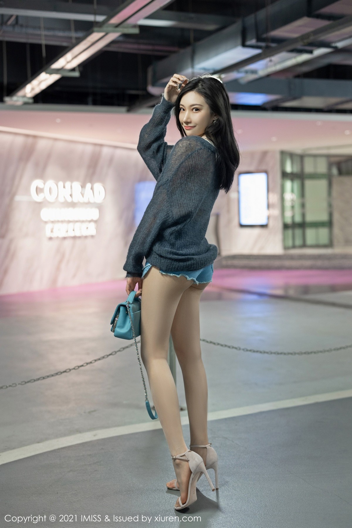 jpxgmn.cc[IMISS爱蜜社]Vol.571_女神小狐狸Kathryn时尚牛仔裤街拍+私房性感内衣诱惑写真68P