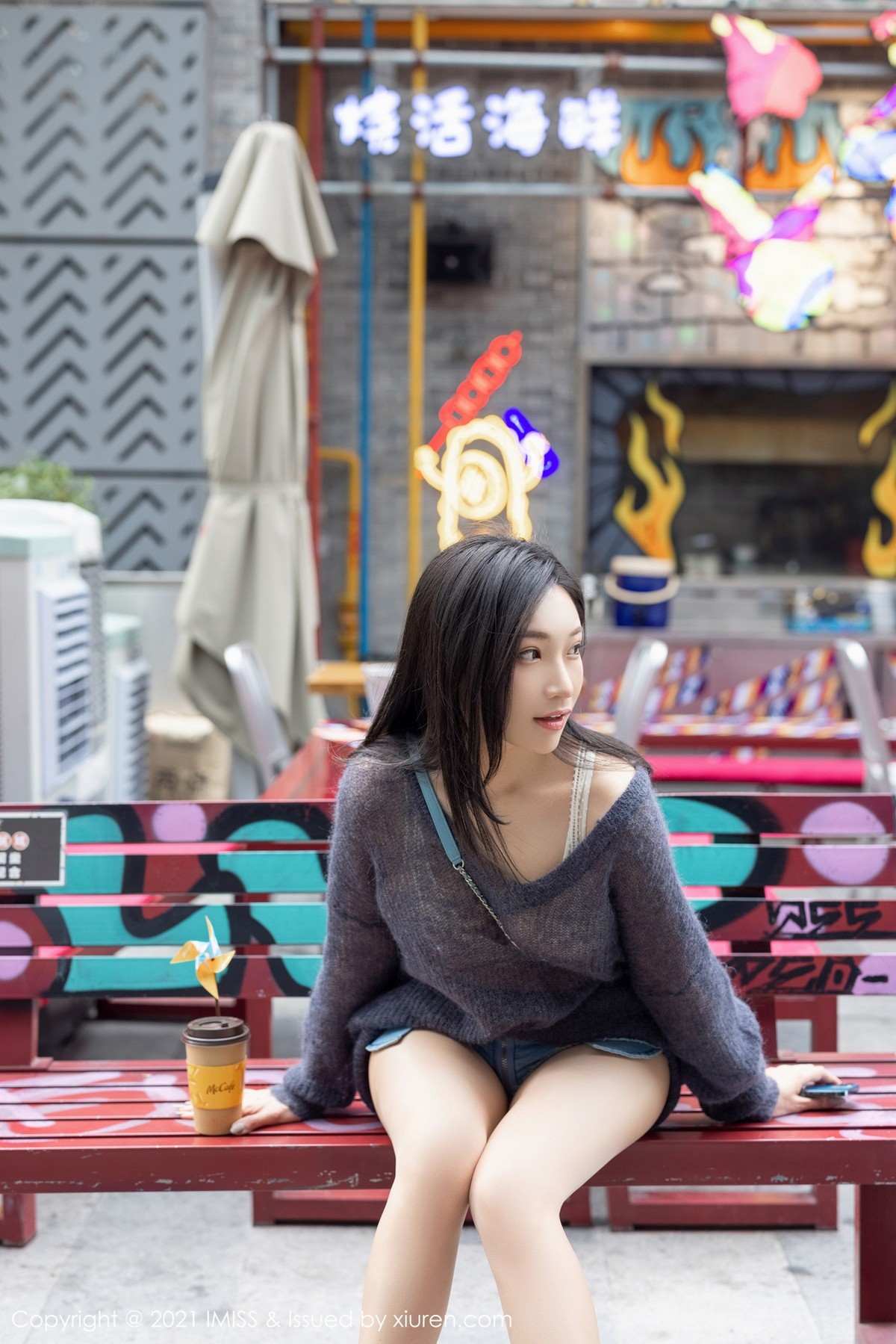 jpxgmn.cc[IMISS爱蜜社]Vol.571_女神小狐狸Kathryn时尚牛仔裤街拍+私房性感内衣诱惑写真68P