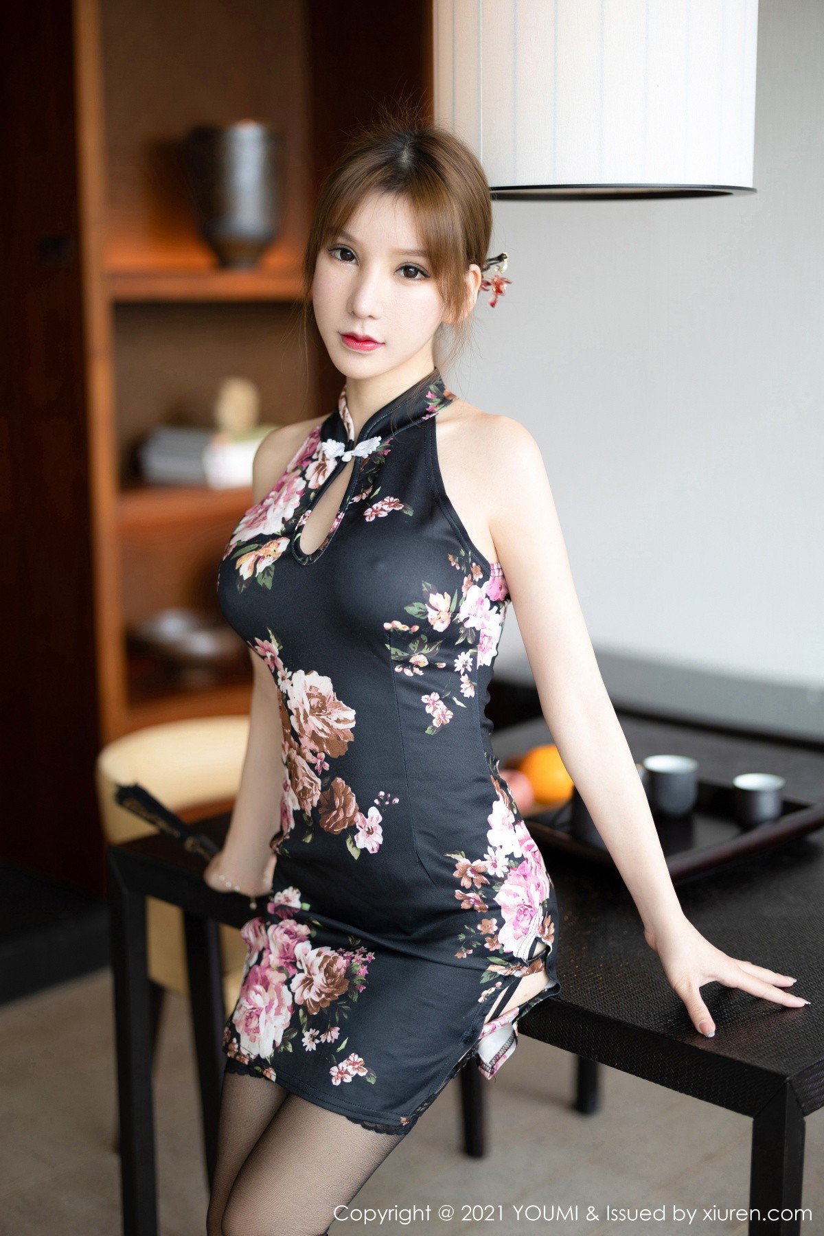 jpxgmn.cc[YouMi尤蜜荟]Vol.625_女神周于希Sandy厦门旅拍脱古韵旗袍露蕾丝内衣完美诱惑写真56P