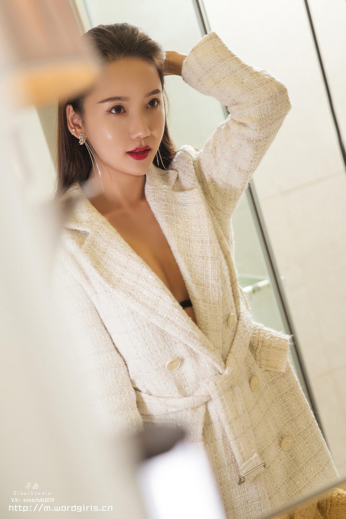 jpxgmn.cc[Toutiao头条女神]No.S050_嫩模艾静香女上司茶局主题制服套装半脱露翘臀诱惑写真52P