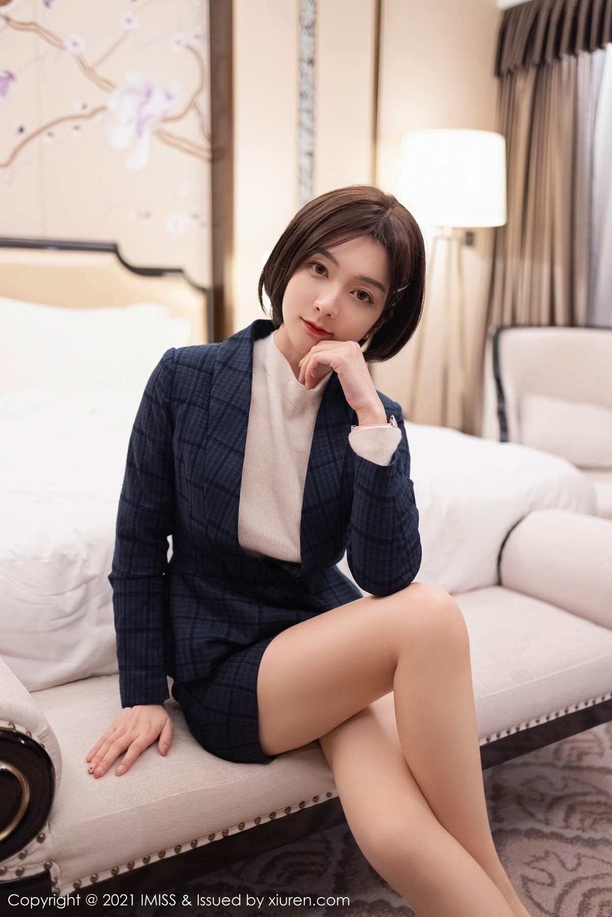 jpxgmn.cc[IMISS爱蜜社]Vol.575_女神Angela00职场制服主题私房浴室粉色睡衣湿身诱惑写真54P