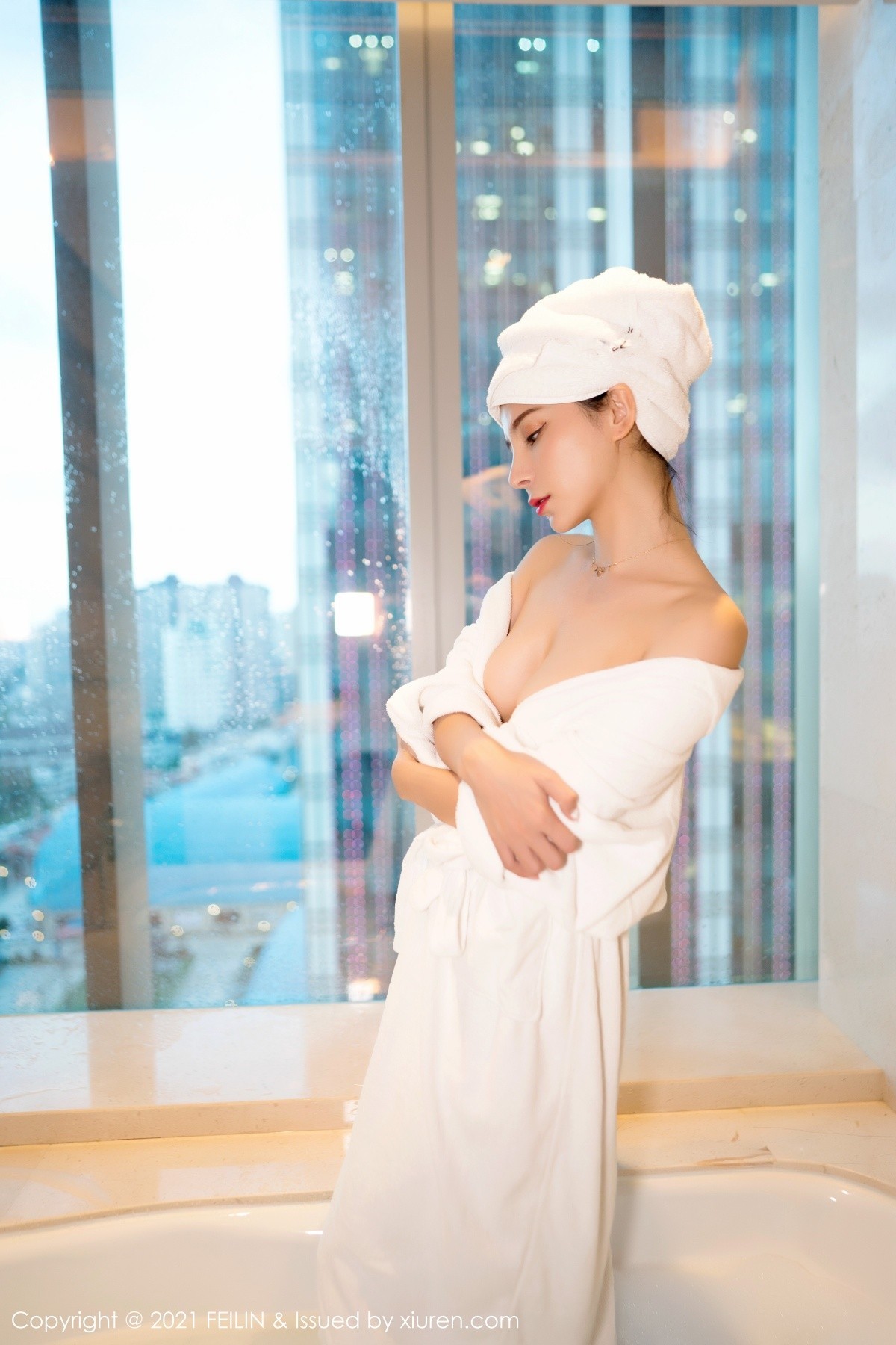 jpxgmn.cc[FeiLin嗲囡囡]VOL.383_嫩模小蛮妖Yummy私房浴室真空浴袍+床上蕾丝内衣完美诱惑写真50P