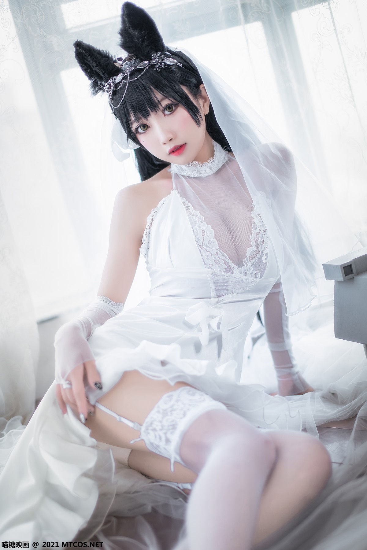 jpxgmn.cc[喵糖映画]Vol.381_美少女花嫁cos主题白色透视婚纱配蕾丝吊袜秀火辣身材诱惑写真23P
