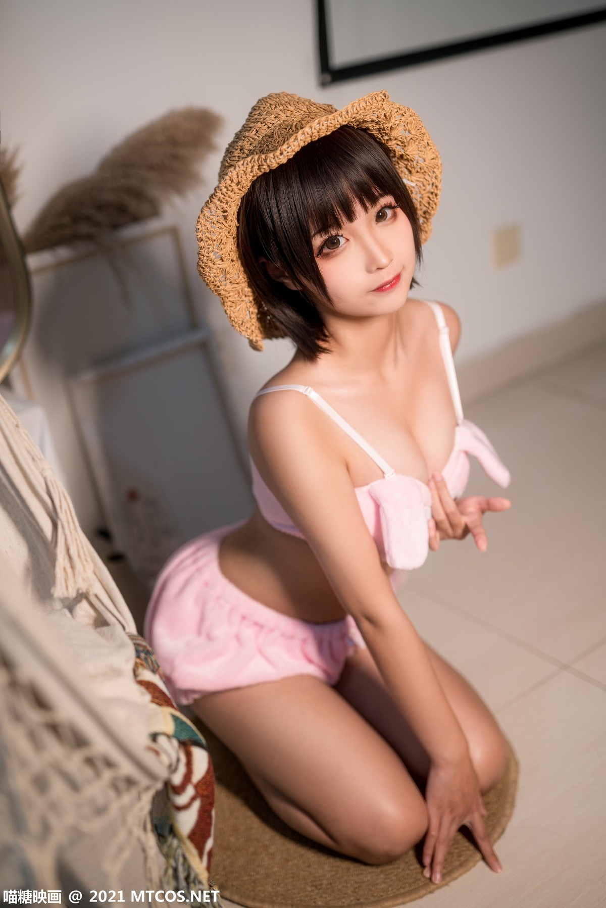 jpxgmn.cc[喵糖映画]Vol.383_草帽美少女私房粉色性感佩蒂睡衣秀完美身材迷人诱惑写真20P