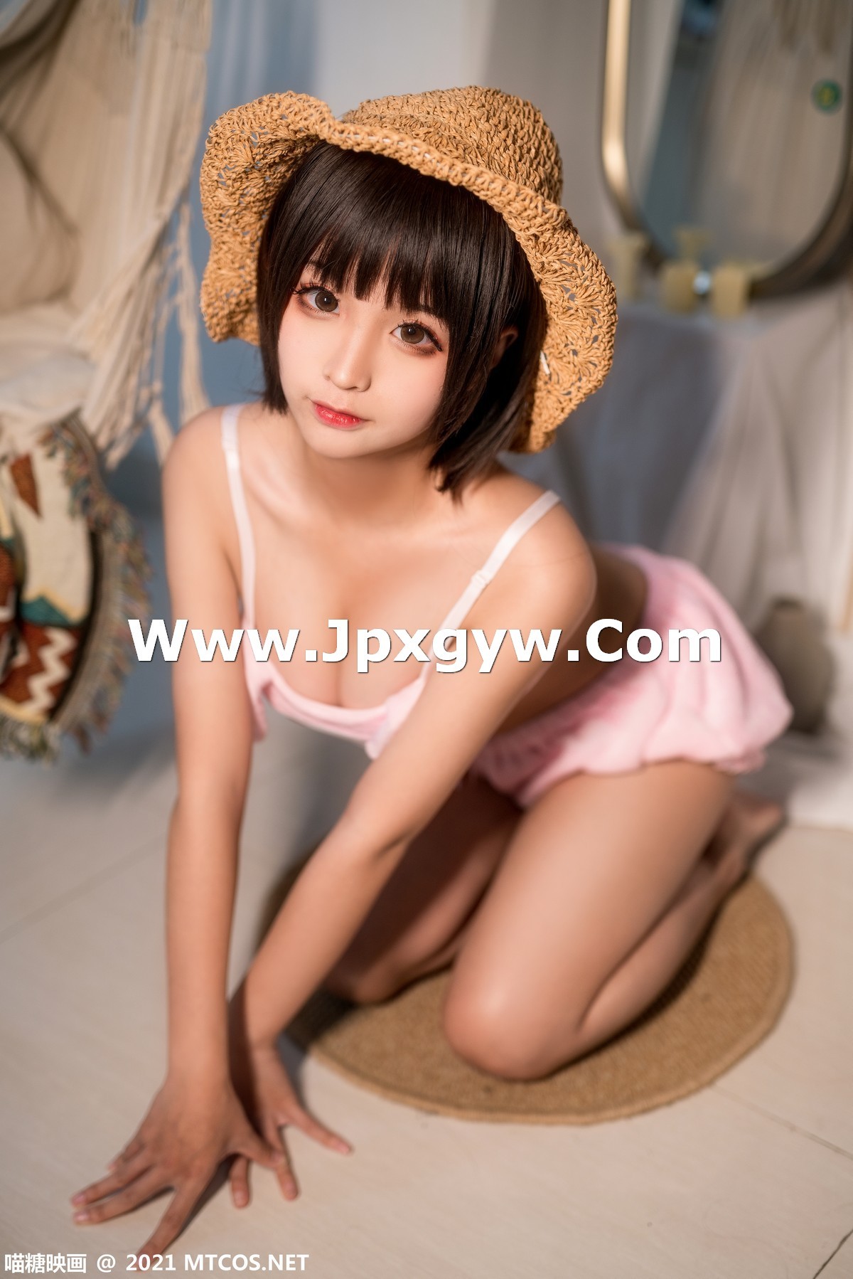 jpxgmn.cc[喵糖映画]Vol.383_草帽美少女私房粉色性感佩蒂睡衣秀完美身材迷人诱惑写真20P