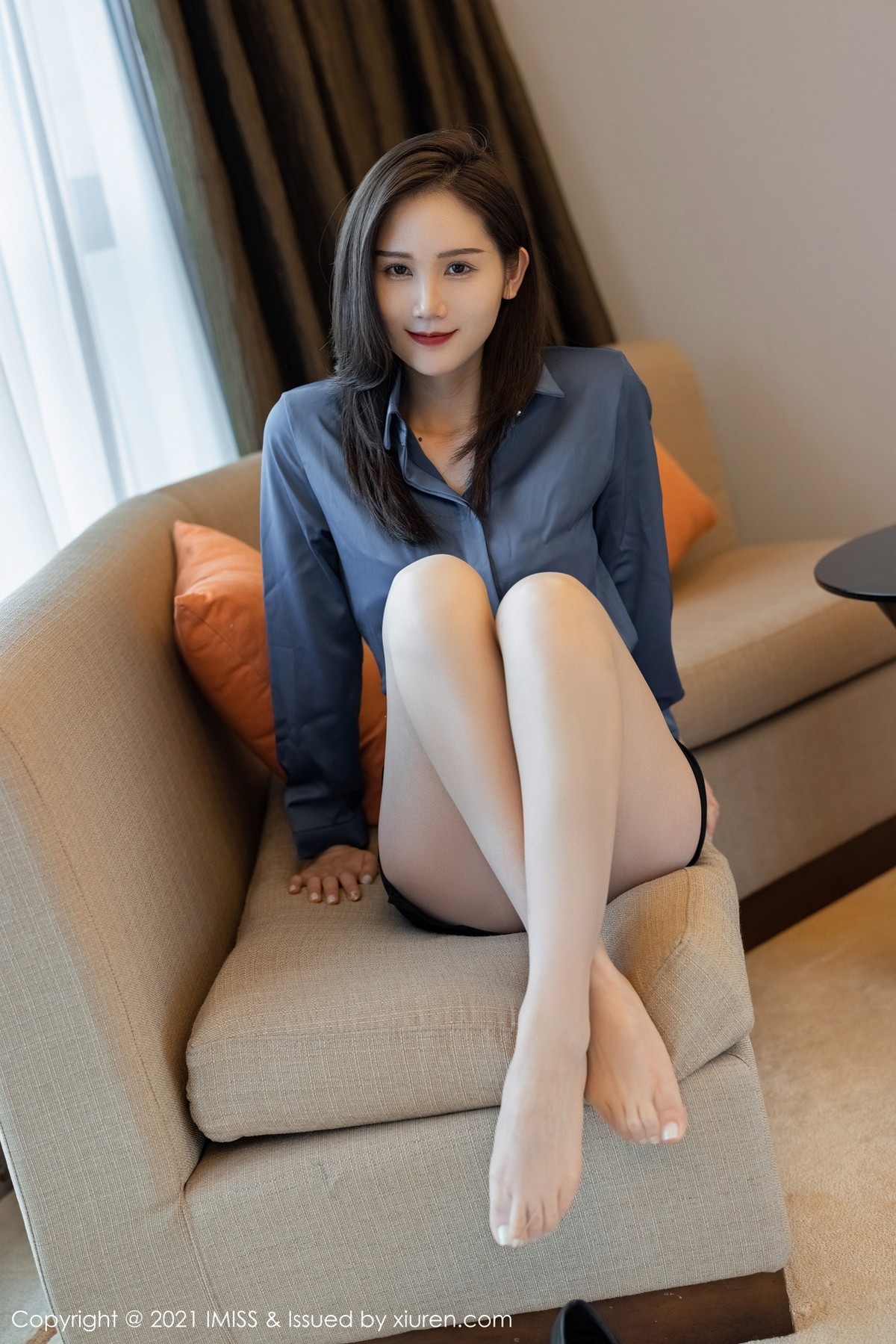 jpxgmn.cc[IMISS爱蜜社]Vol.577_气质女神SISY思都市OL主题私房半脱露性感内衣完美诱惑写真57P