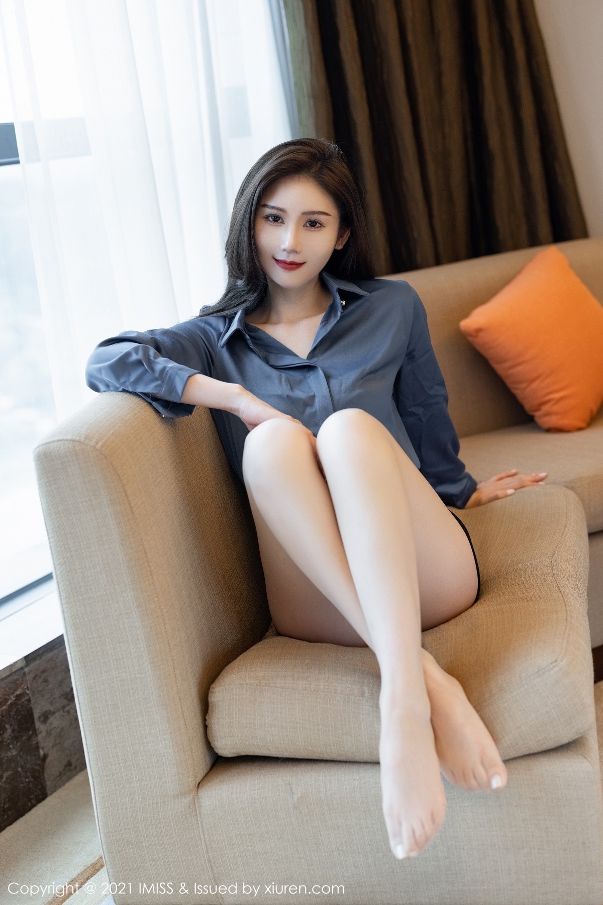 jpxgmn.cc[IMISS爱蜜社]Vol.577_气质女神SISY思都市OL主题私房半脱露性感内衣完美诱惑写真57P