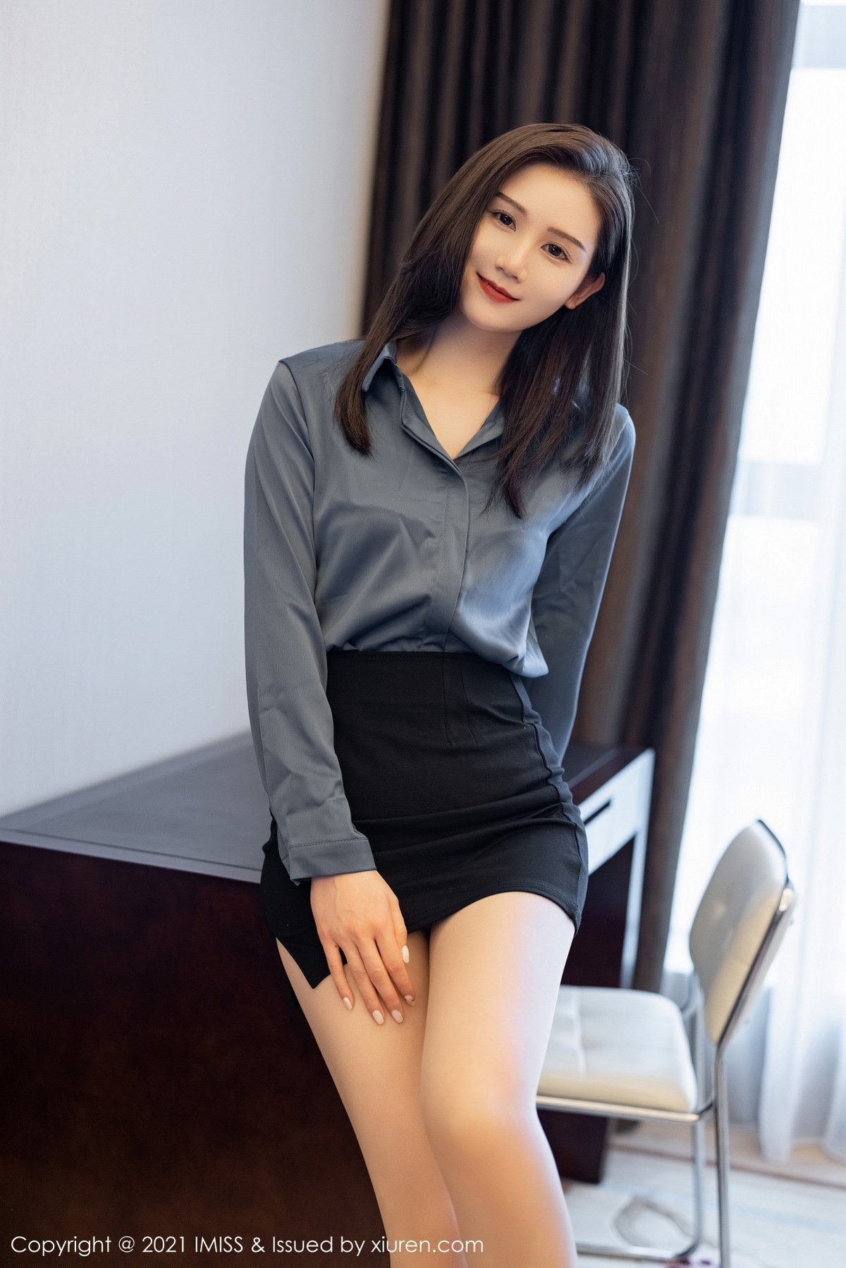 jpxgmn.cc[IMISS爱蜜社]Vol.577_气质女神SISY思都市OL主题私房半脱露性感内衣完美诱惑写真57P