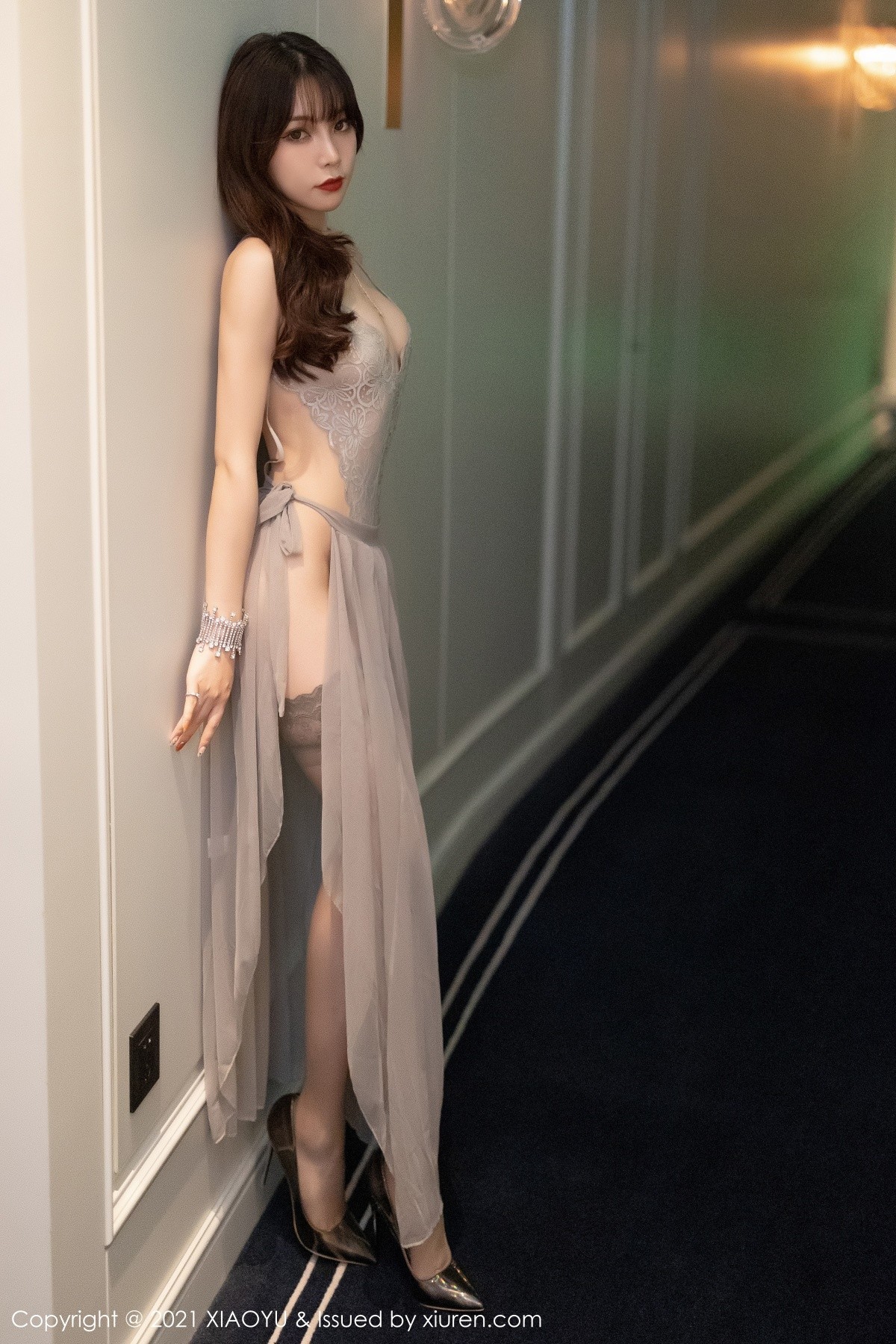 jpxgmn.cc[XiaoYu画语界]Vol.510_女神芝芝Booty私房薄纱裙露连体内衣蕾丝袜极致魅惑写真90P