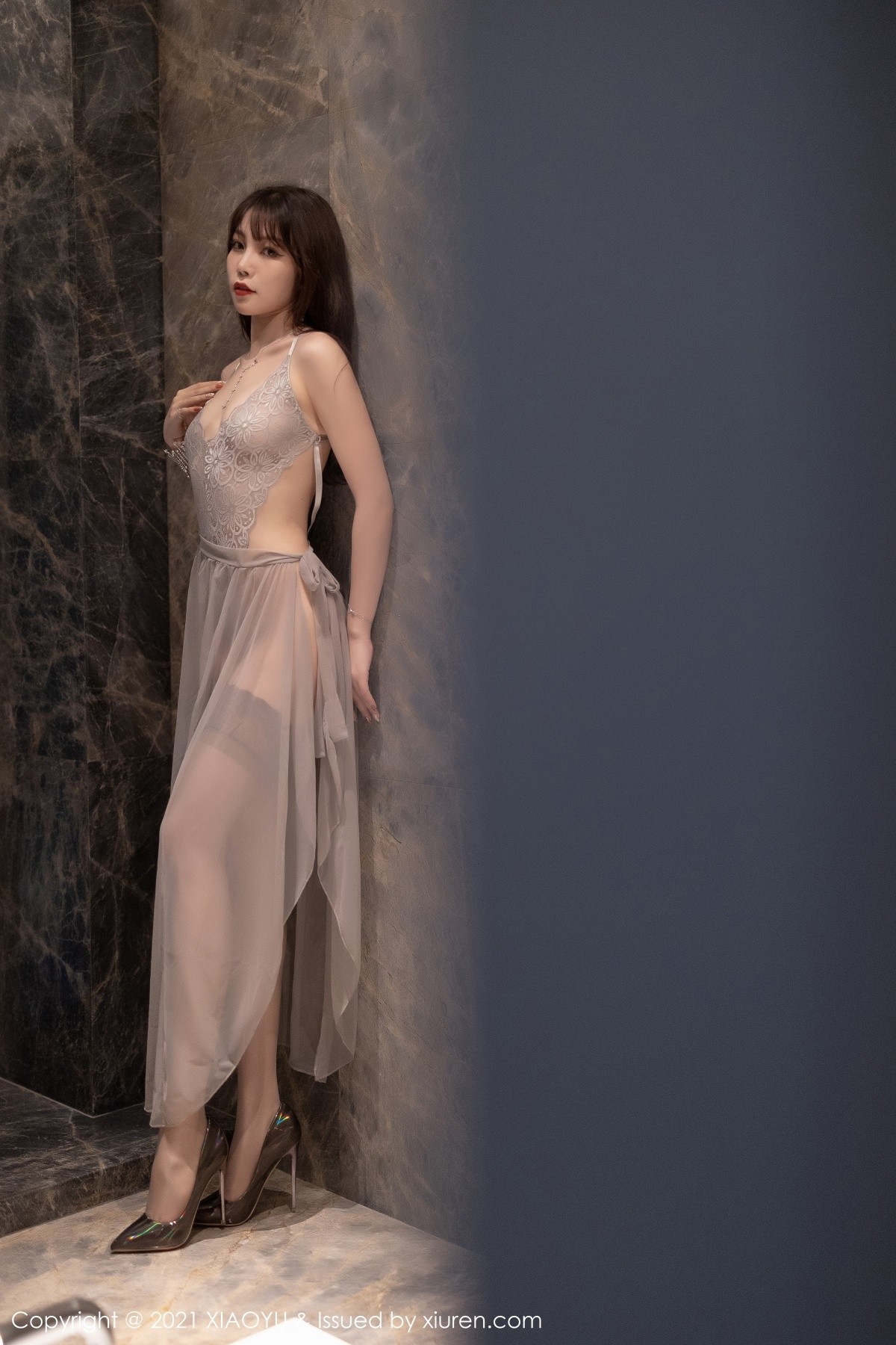 jpxgmn.cc[XiaoYu画语界]Vol.510_女神芝芝Booty私房薄纱裙露连体内衣蕾丝袜极致魅惑写真90P