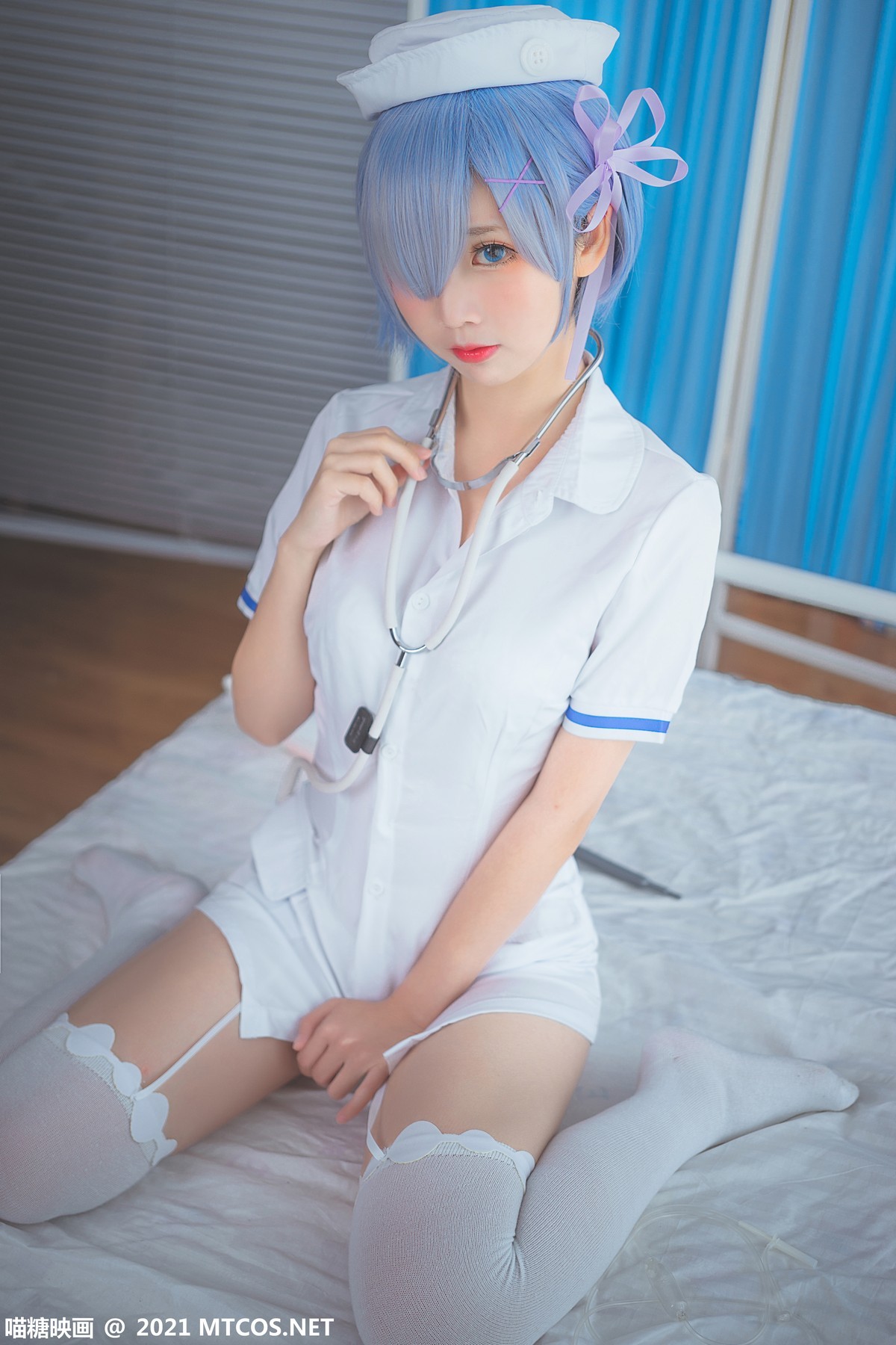 jpxgmn.cc[喵糖映画]Vol.387_蕾姆护士美女私房性感白丝吊袜秀翘臀美腿迷人诱惑写真20P