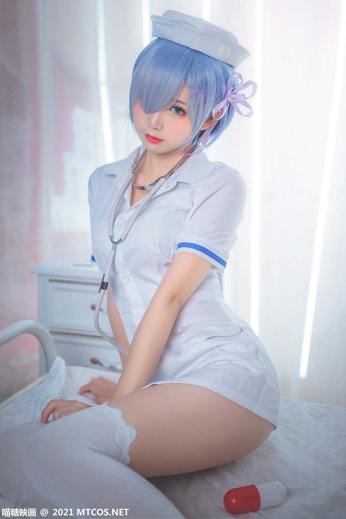 jpxgmn.cc[喵糖映画]Vol.387_蕾姆护士美女私房性感白丝吊袜秀翘臀美腿迷人诱惑写真20P