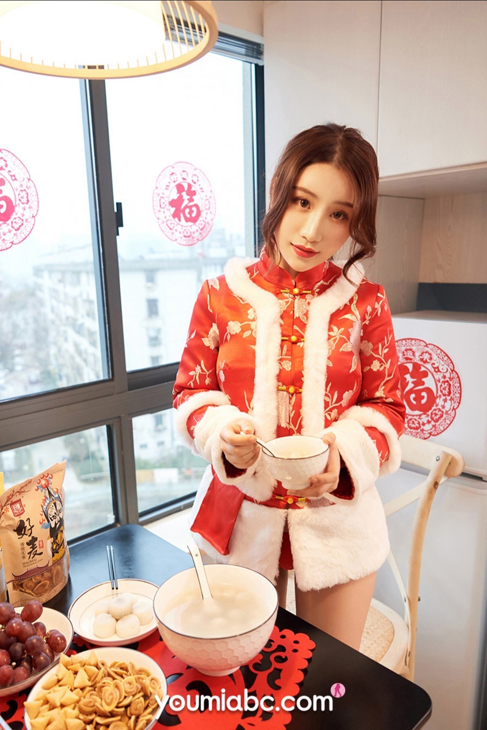 jpxgmn.cc[YouMi尤蜜]Vol.656_女神绯月樱元宵节福利私房真空服饰配丁字裤秀翘臀诱惑写真30P
