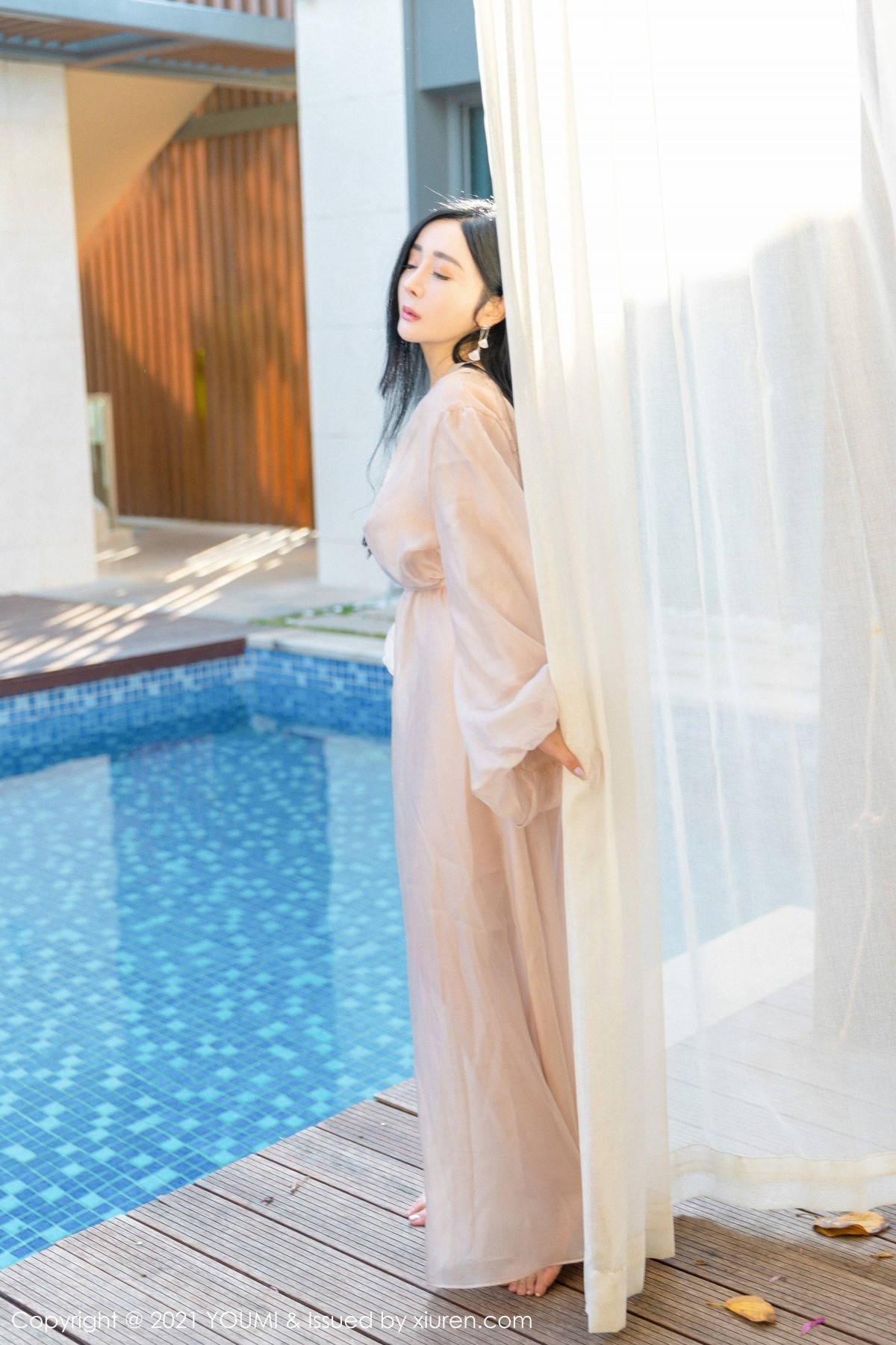 jpxgmn.cc[YouMi尤蜜荟]Vol.631_女神允爾三亚旅拍户外轻薄通透长裙露傲人豪乳极致诱惑写真76P
