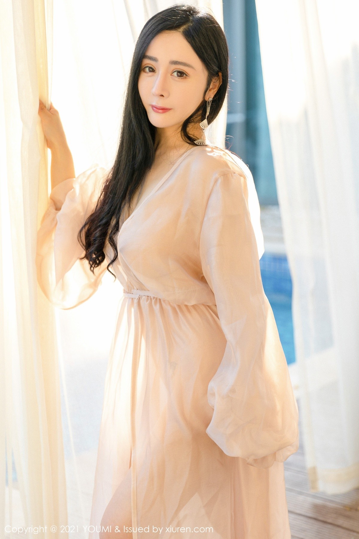 jpxgmn.cc[YouMi尤蜜荟]Vol.631_女神允爾三亚旅拍户外轻薄通透长裙露傲人豪乳极致诱惑写真76P