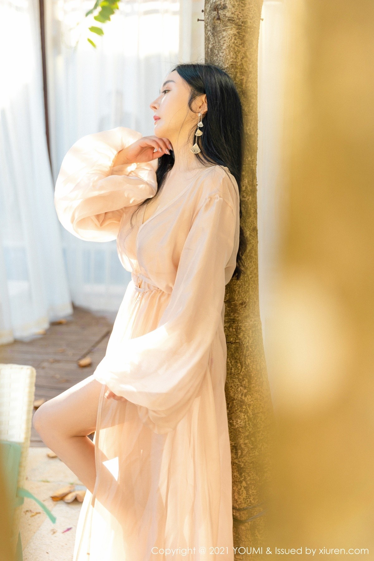 jpxgmn.cc[YouMi尤蜜荟]Vol.631_女神允爾三亚旅拍户外轻薄通透长裙露傲人豪乳极致诱惑写真76P