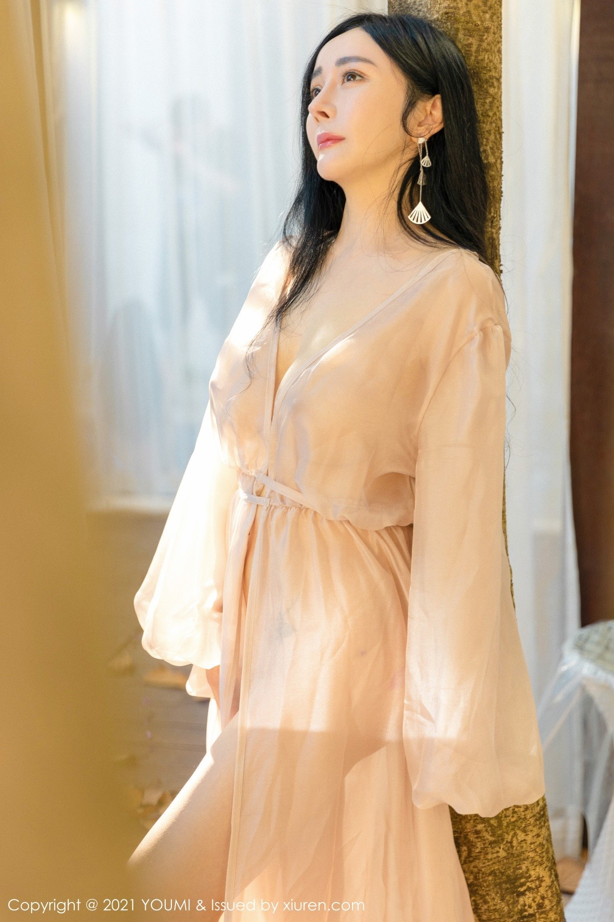 jpxgmn.cc[YouMi尤蜜荟]Vol.631_女神允爾三亚旅拍户外轻薄通透长裙露傲人豪乳极致诱惑写真76P