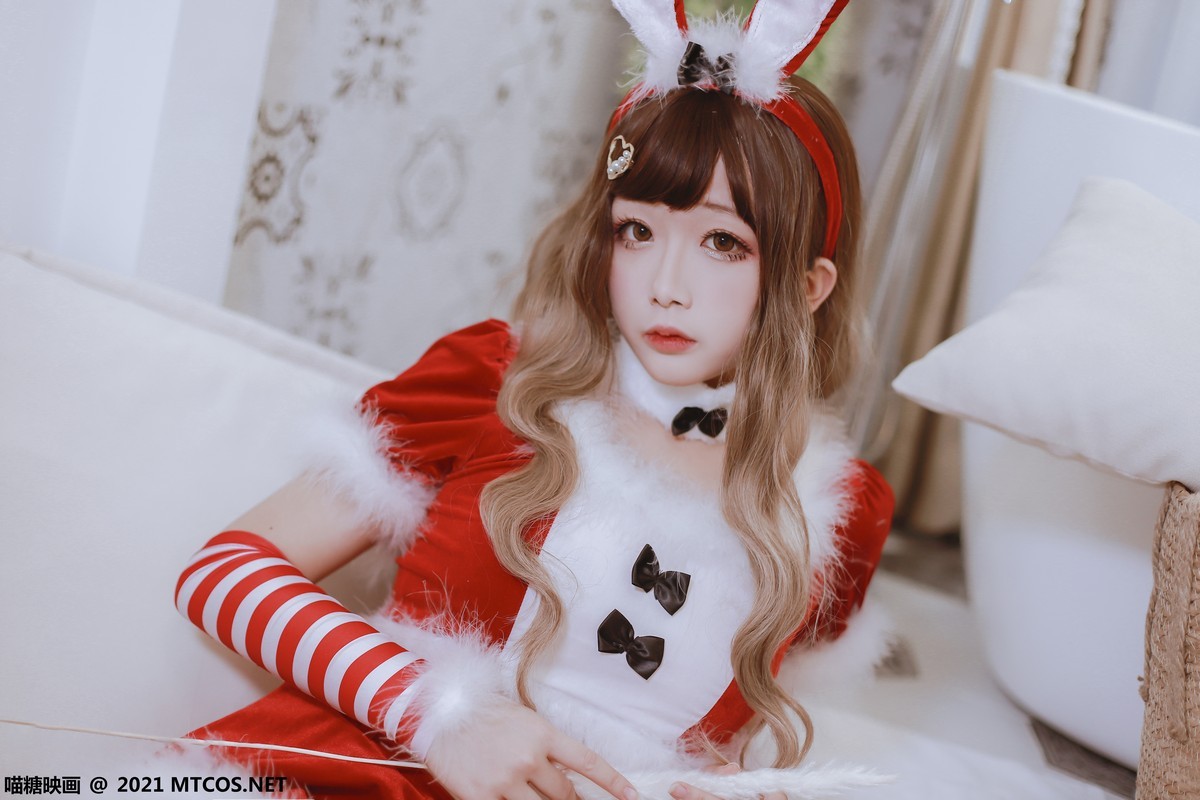 jpxgmn.cc[喵糖映画]Vol.389_红色服饰美少女私房兔女郎主题性感红丝网袜秀美腿诱惑写真33P