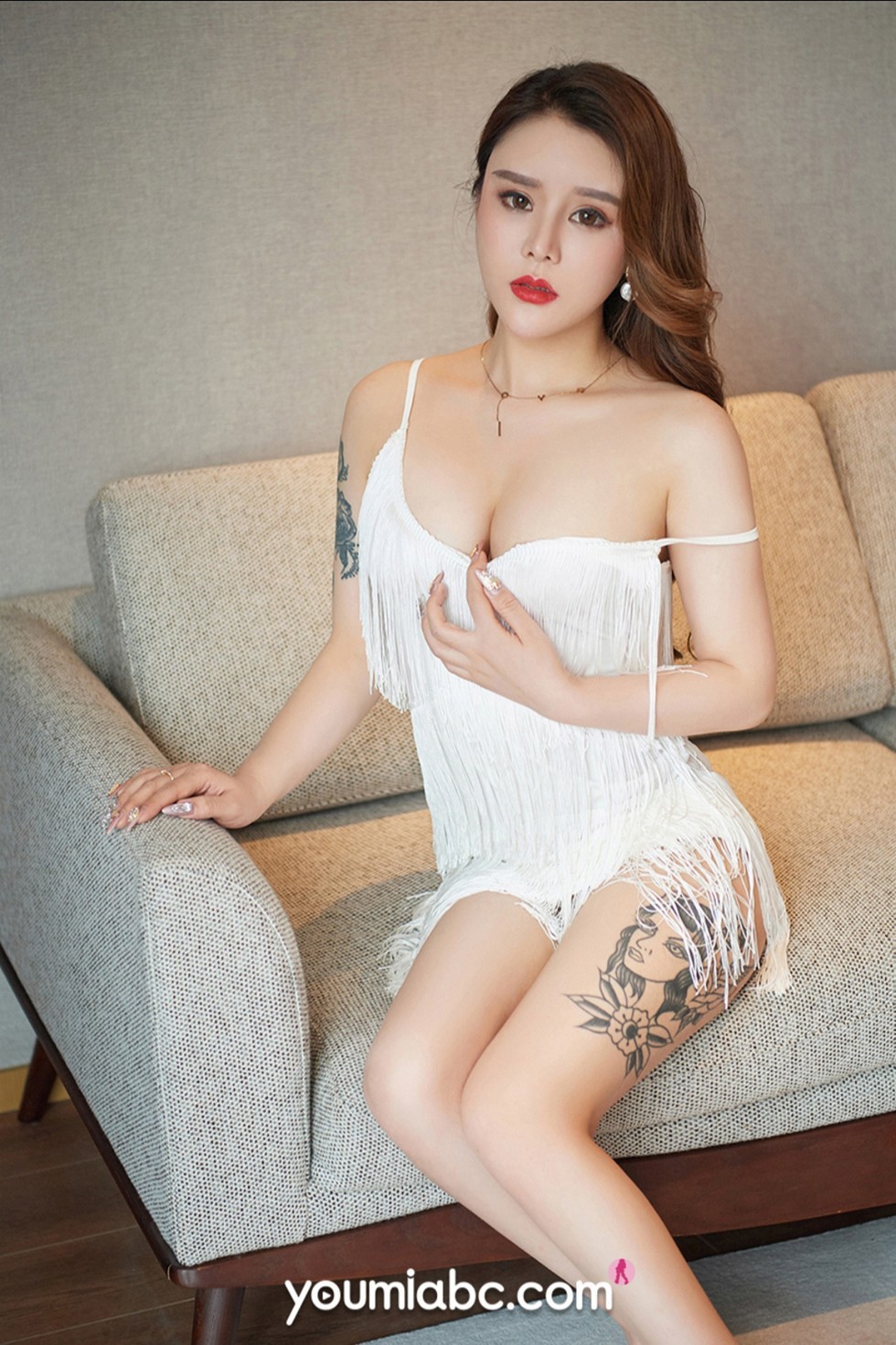 jpxgmn.cc[YouMi尤蜜]Vol.662_嫩模爱丽莎私房白色吊裙大尺度全脱秀豪乳翘臀火辣诱惑写真23P