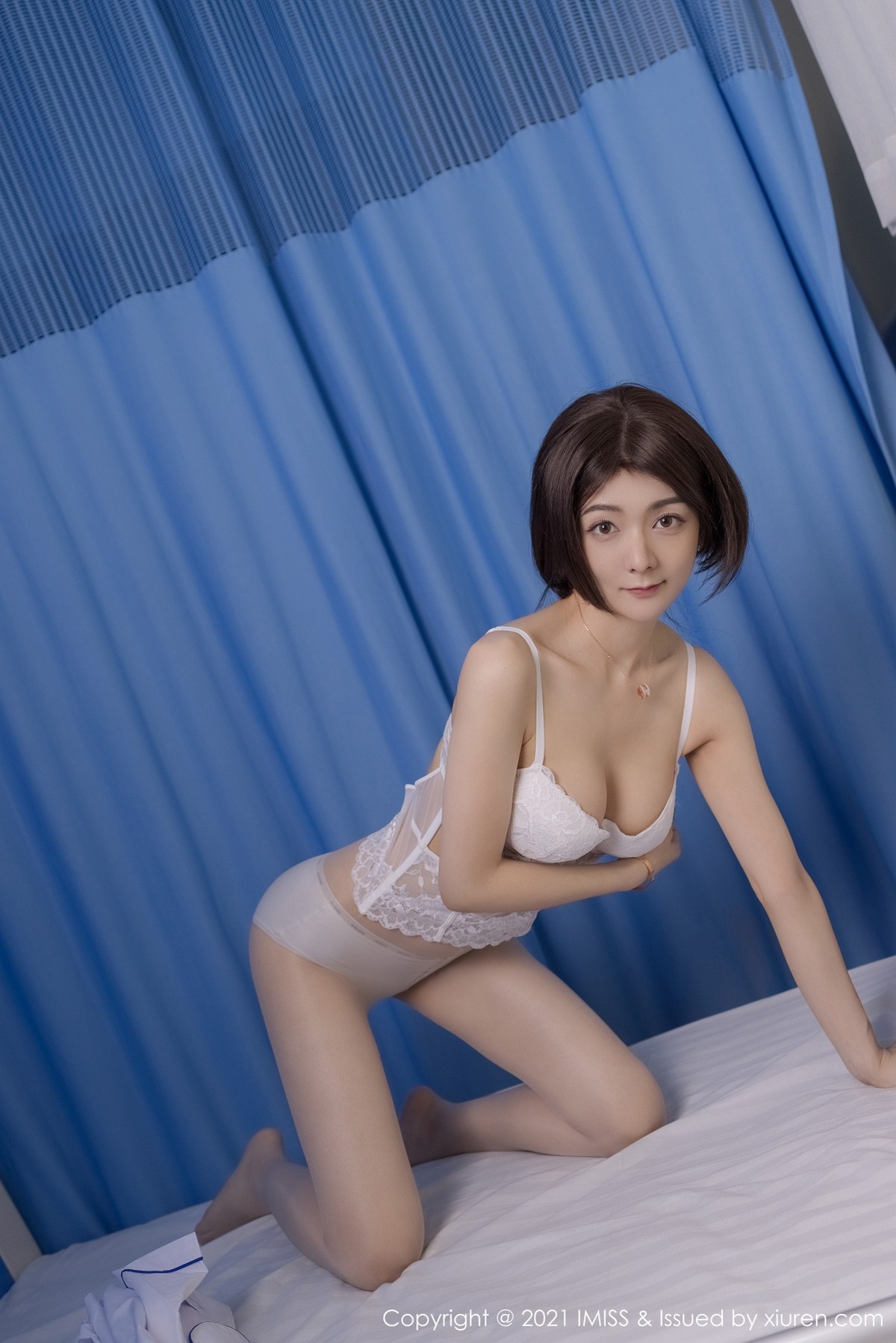 jpxgmn.cc[IMISS爱蜜社]Vol.580_女神Angela00淡雅靓丽护士制服露性感白色内衣迷人诱惑写真53P