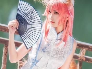 Vol.391_中式小青春美女户外小狐狸造型高叉中式秀白皙美腿迷人骚扰写真40P