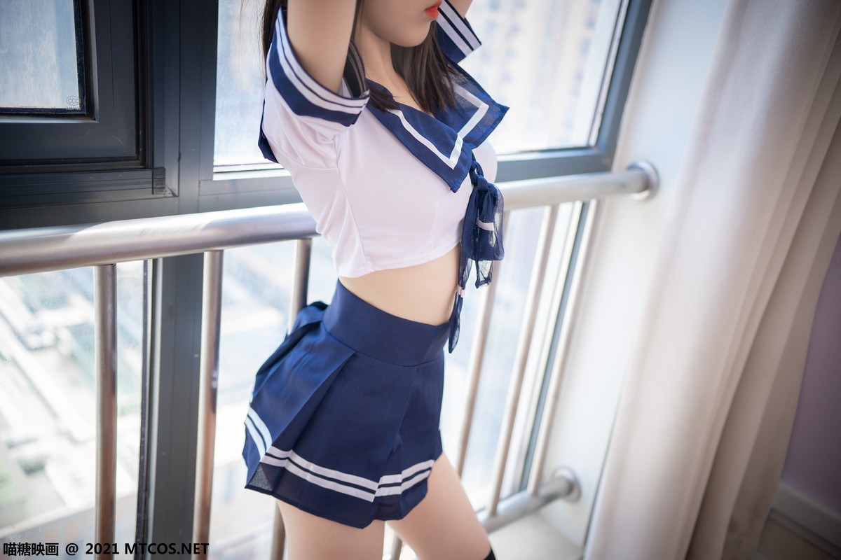 jpxgmn.cc[喵糖映画]Vol.392_靓丽学妹私房水手制服短裙下黑色腿袜秀美腿迷人诱惑写真21P